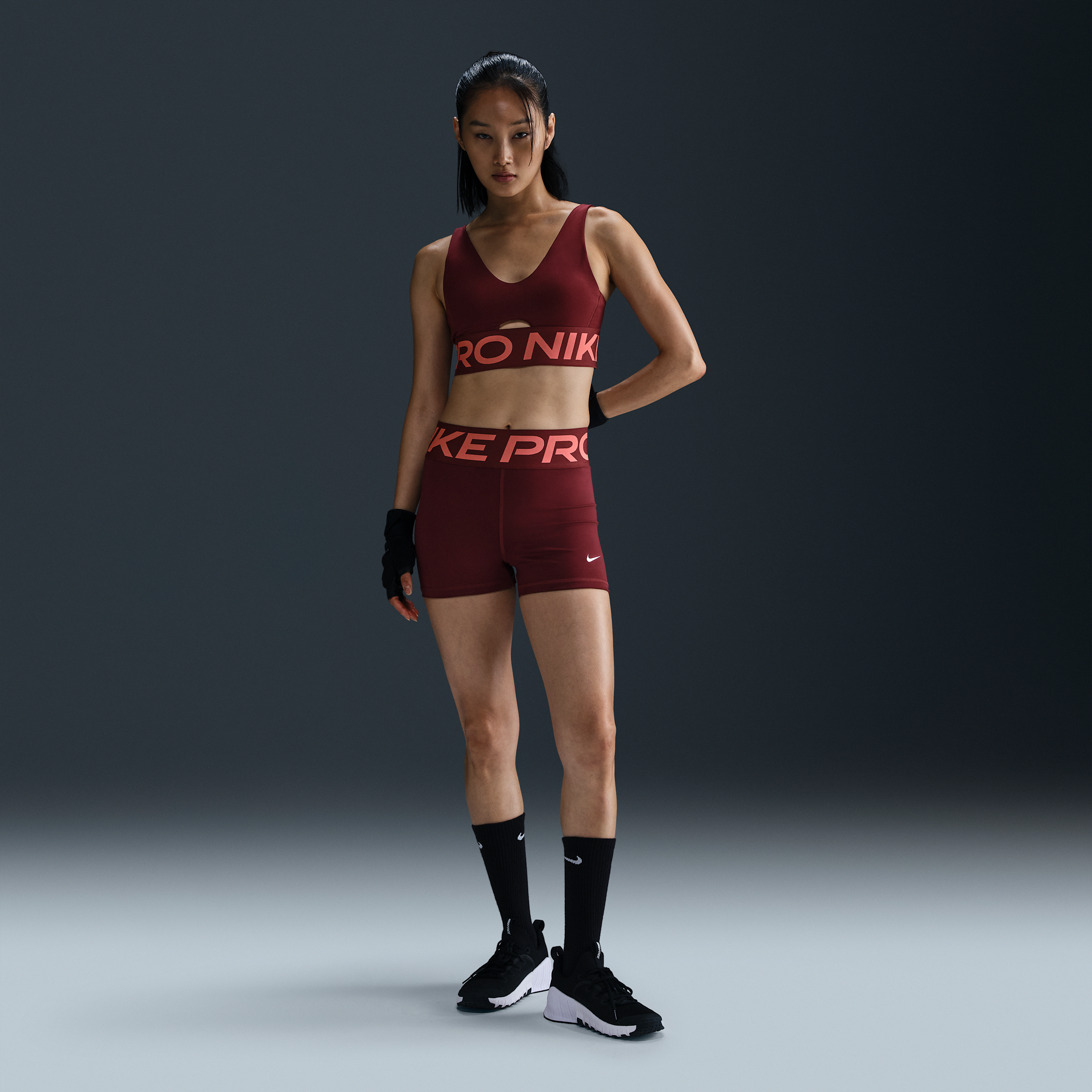 【ナイキ(NIKE)公式ストア】ナイキ プロ スカルプト ウィメンズ ハイウエスト 8cm バイカーショートパンツ FV7034-619 レッド 【ナイキ(NIKE)公式ストア】ナイキ プロ スカルプト ウィメンズ ハイウエスト 8cm バイカーショートパンツ FV7034-619 レッド