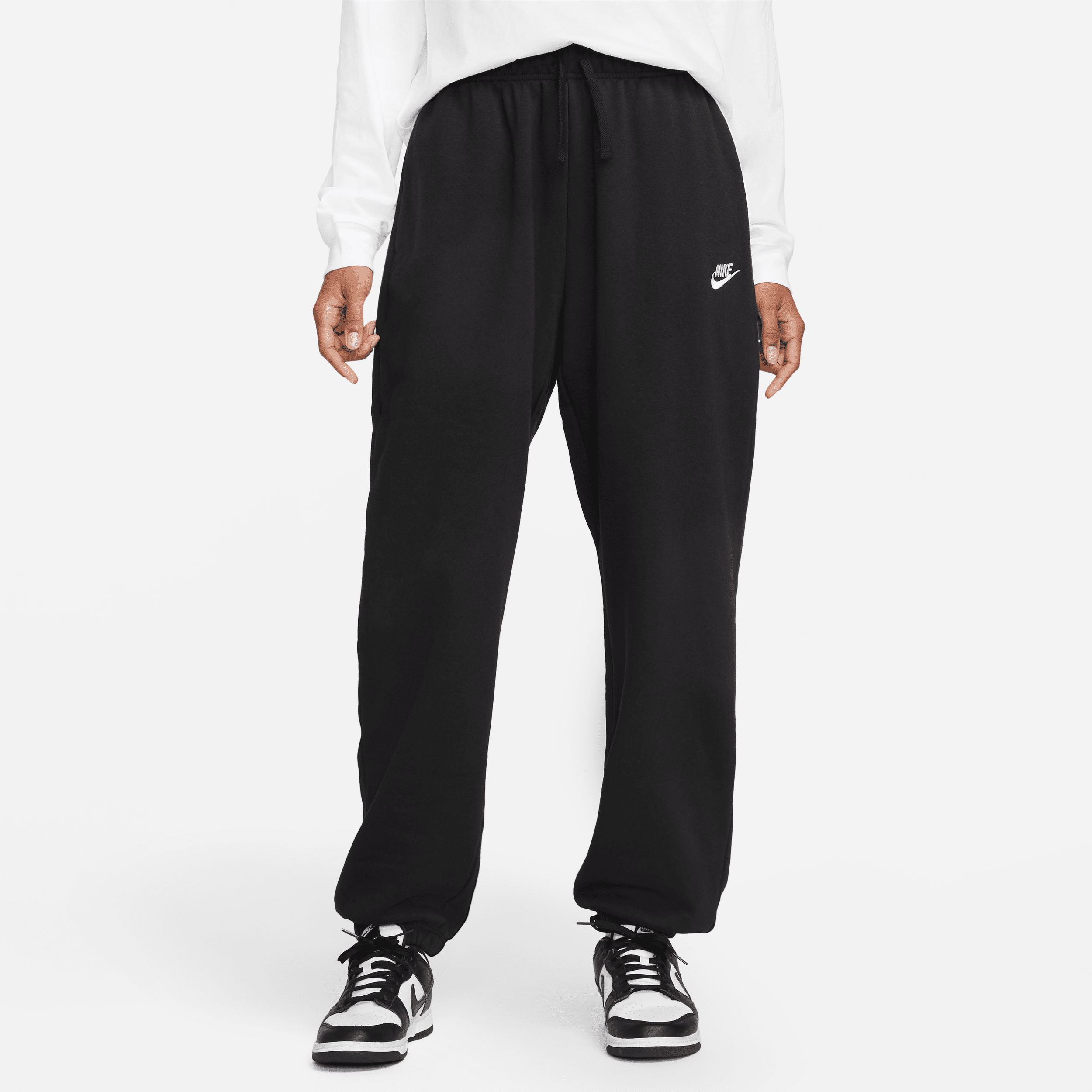【ナイキ(NIKE)公式ストア】ナイキ スポーツウェア クラブ フリース ウィメンズ ミッドライズ オーバーサイズド スウェットパンツ DQ5801-010 ブラック 【ナイキ(NIKE)公式ストア】ナイキ スポーツウェア クラブ フリース ウィメンズ ミッドライズ オーバーサイズド スウェットパンツ DQ5801-010 ブラック