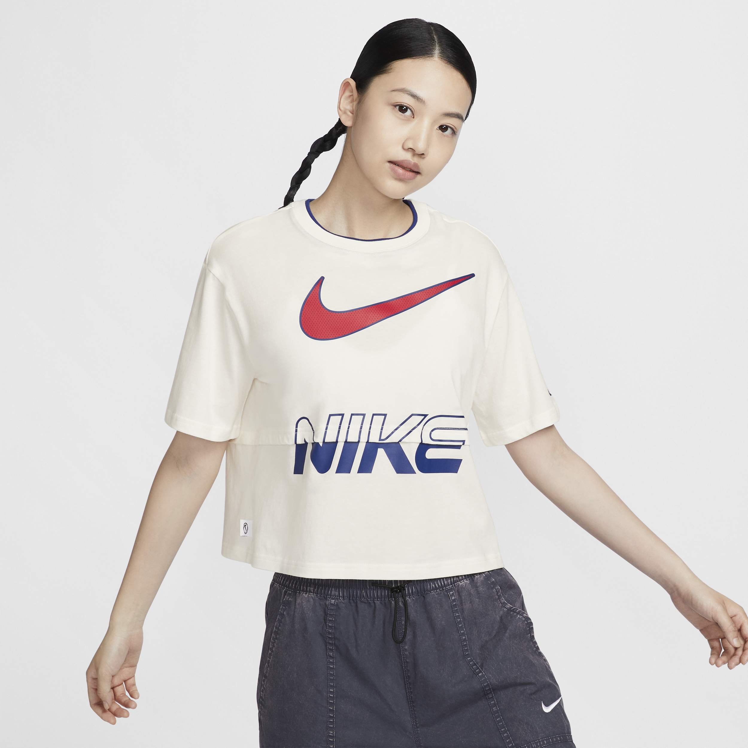【ナイキ(NIKE)公式ストア】ナイキ スポーツウェア ウィメンズ ショートスリーブ トップ HF6291-133 ホワイト 【ナイキ(NIKE)公式ストア】ナイキ スポーツウェア ウィメンズ ショートスリーブ トップ HF6291-133 ホワイト
