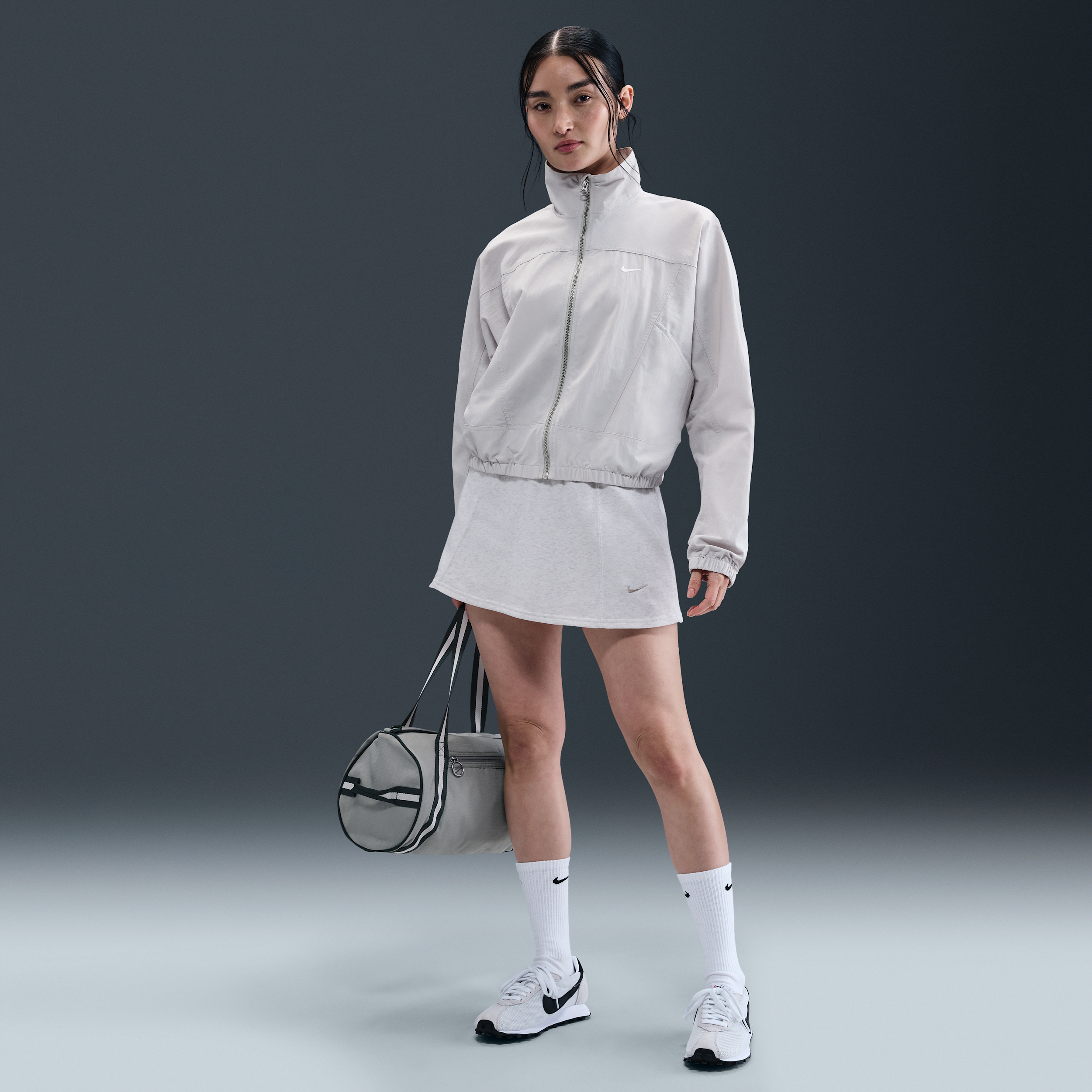 【ナイキ(NIKE)公式ストア】ナイキ スポーツウェア チル テリー ウィメンズ ミッドライズ フレンチテリー ミニ スコート HJ1275-051 ブラウン 【ナイキ(NIKE)公式ストア】ナイキ スポーツウェア チル テリー ウィメンズ ミッドライズ フレンチテリー ミニ スコート HJ1275-051 ブラウン
