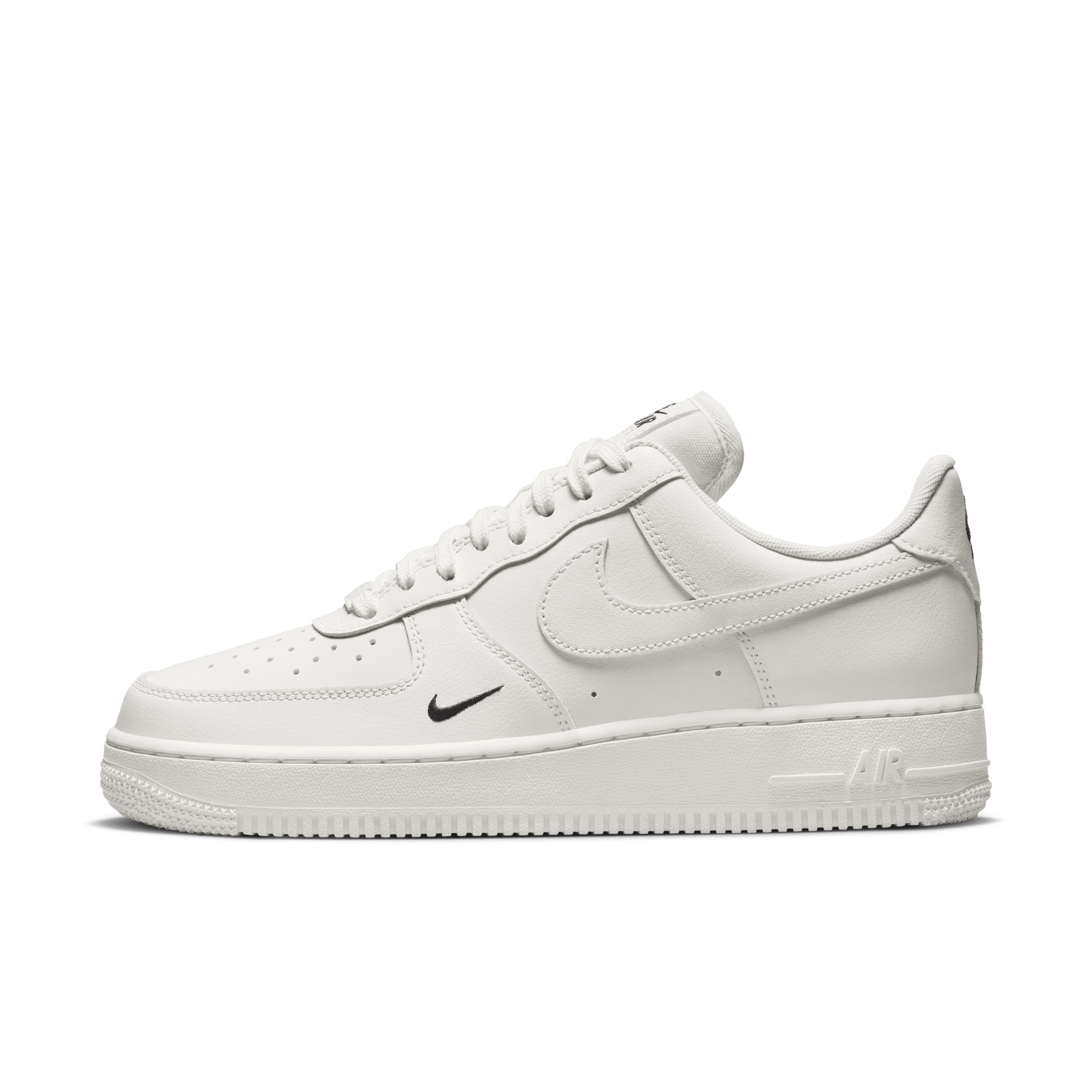 【ナイキ(NIKE)公式ストア】ナイキ エア フォース 1 '07 エッセンシャル ウィメンズシューズ HF1058-133 ホワイト 【ナイキ(NIKE)公式ストア】ナイキ エア フォース 1 '07 エッセンシャル ウィメンズシューズ HF1058-133 ホワイト