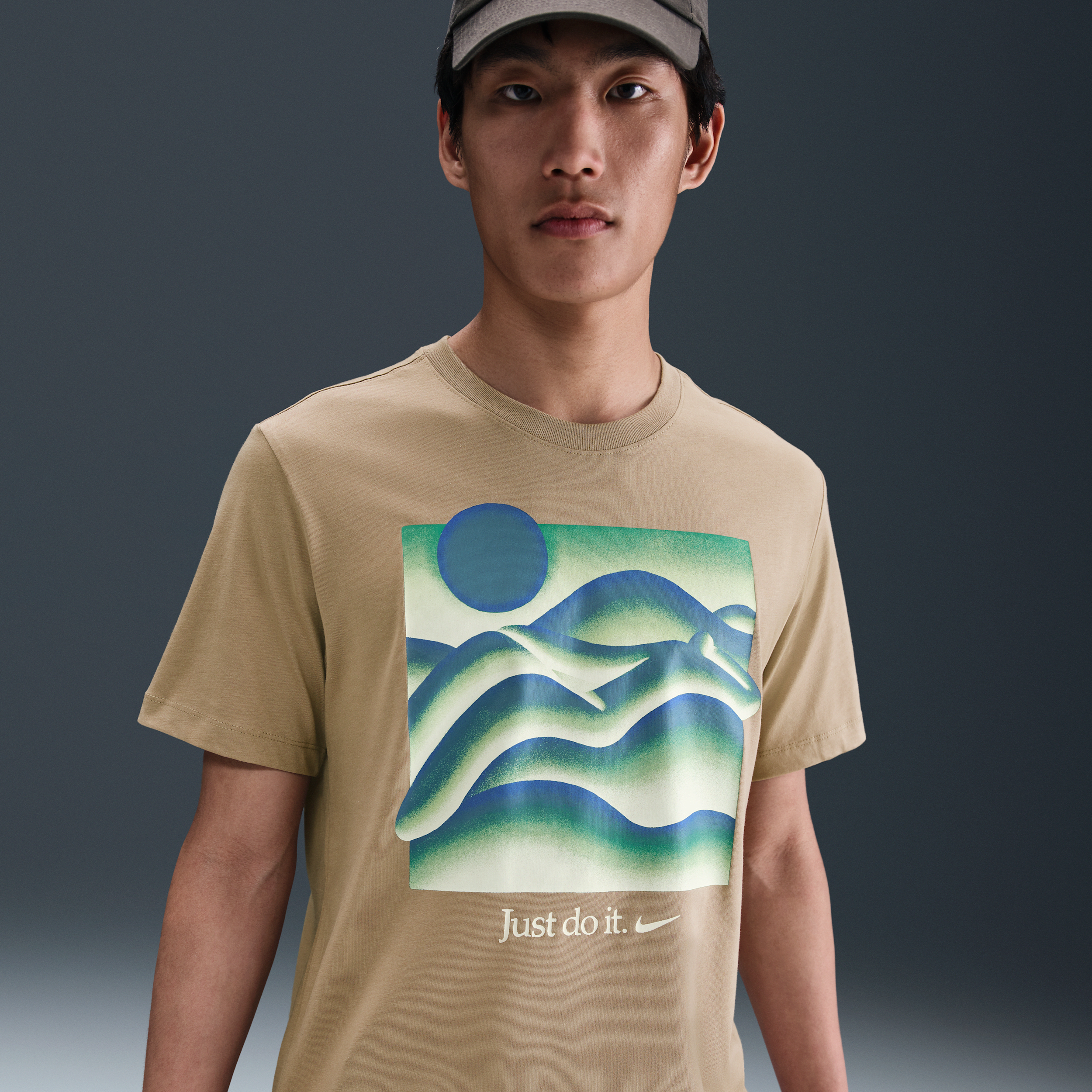 【ナイキ(NIKE)公式ストア】ナイキ スポーツウェア Tシャツ HJ0785-297 ブラウン 【ナイキ(NIKE)公式ストア】ナイキ スポーツウェア Tシャツ HJ0785-297 ブラウン
