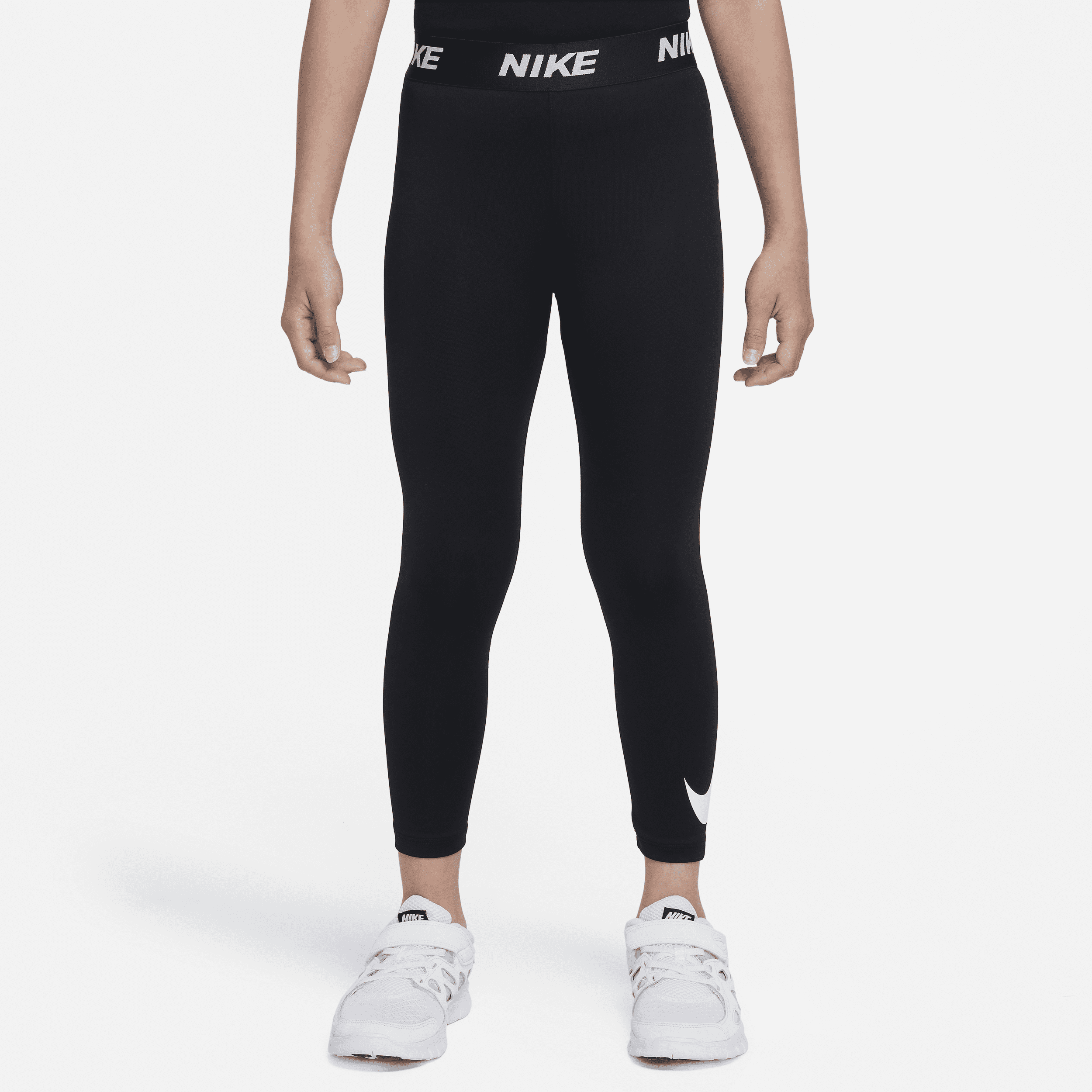 Nike Dri-FIT Essentials Swoosh-leggings til mindre børn - sort