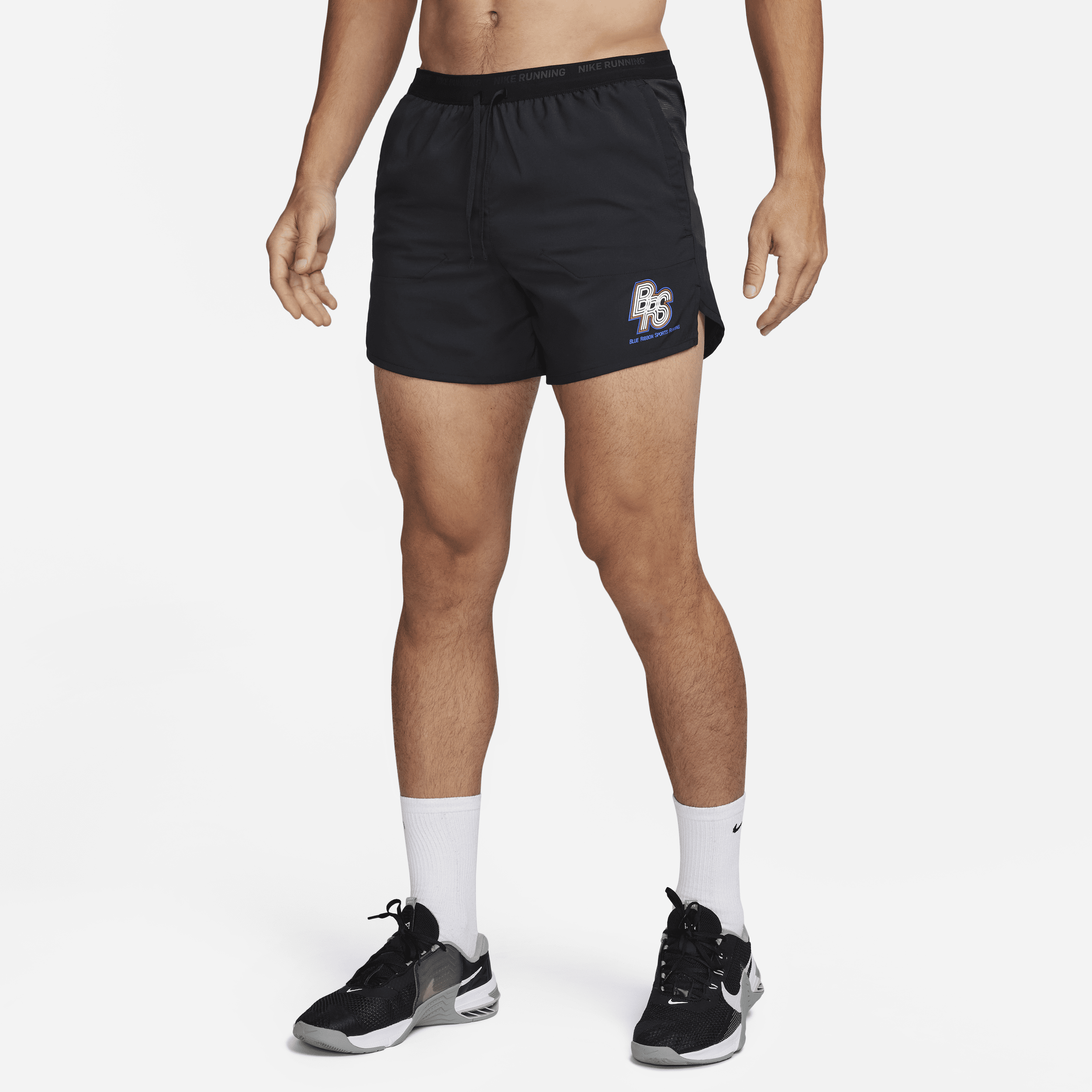 Nike Running Energy Stride-løbeshorts med indershorts (13 cm) til mænd - sort