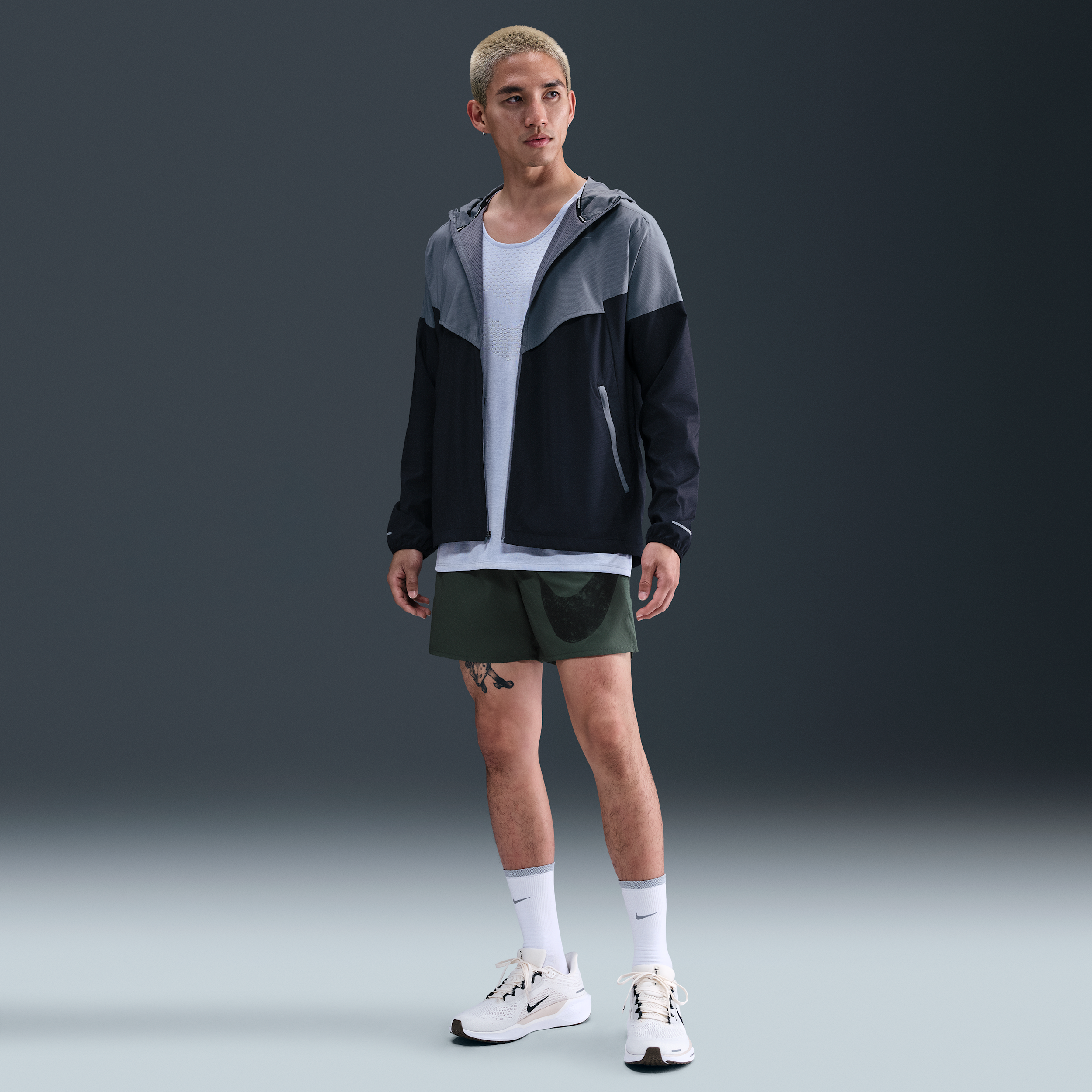 【ナイキ(NIKE)公式ストア】ナイキ チャレンジャー スウッシュ メンズ 13cm Dri-FIT ランニングショートパンツ FV9917-338 グリーン 【ナイキ(NIKE)公式ストア】ナイキ チャレンジャー スウッシュ メンズ 13cm Dri-FIT ランニングショートパンツ FV9917-338 グリーン