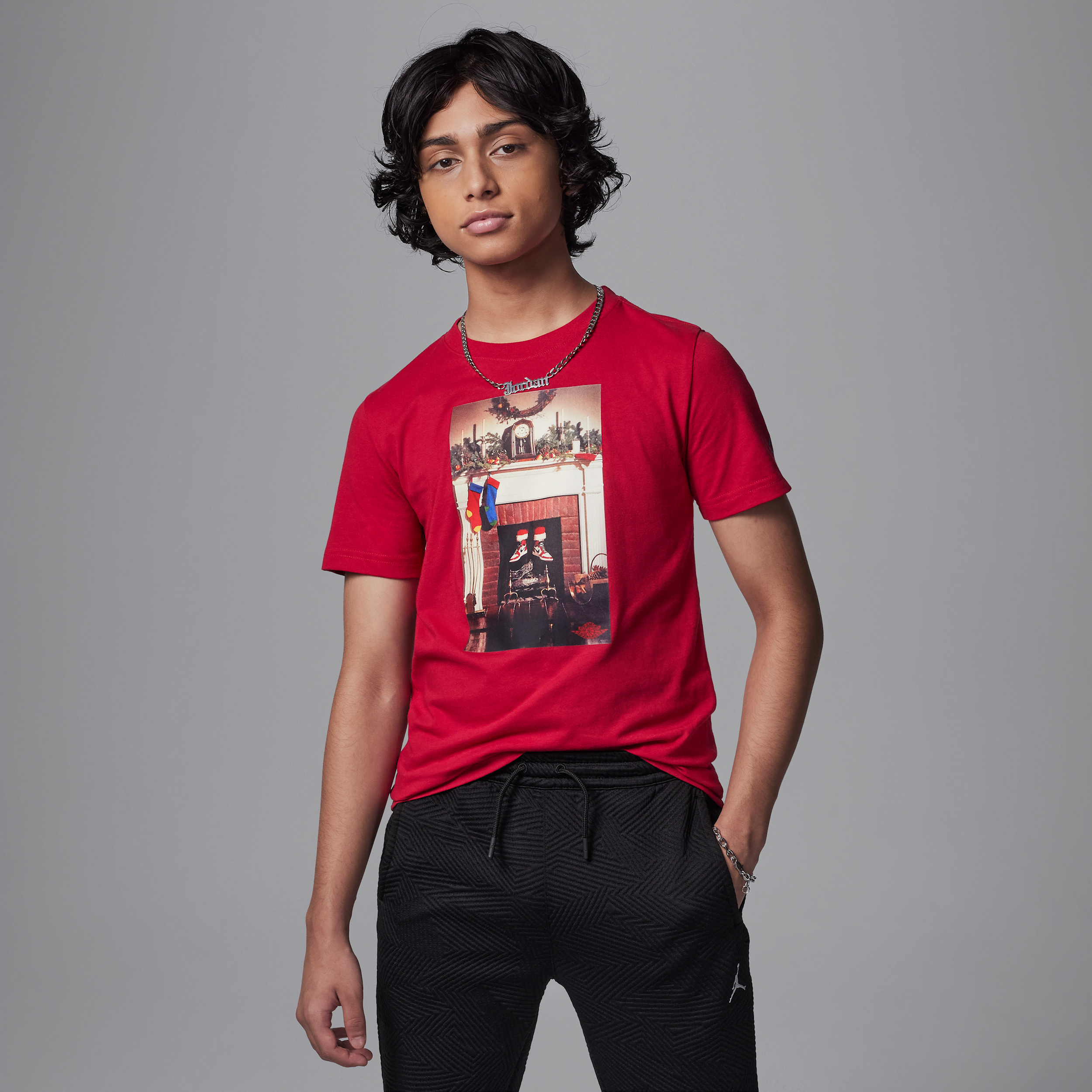 【ナイキ(NIKE)公式ストア】エア ジョーダン ジュニア (ボーイズ) ショートスリーブ Tシャツ CT5389-687 レッド 【ナイキ(NIKE)公式ストア】エア ジョーダン ジュニア (ボーイズ) ショートスリーブ Tシャツ CT5389-687 レッド