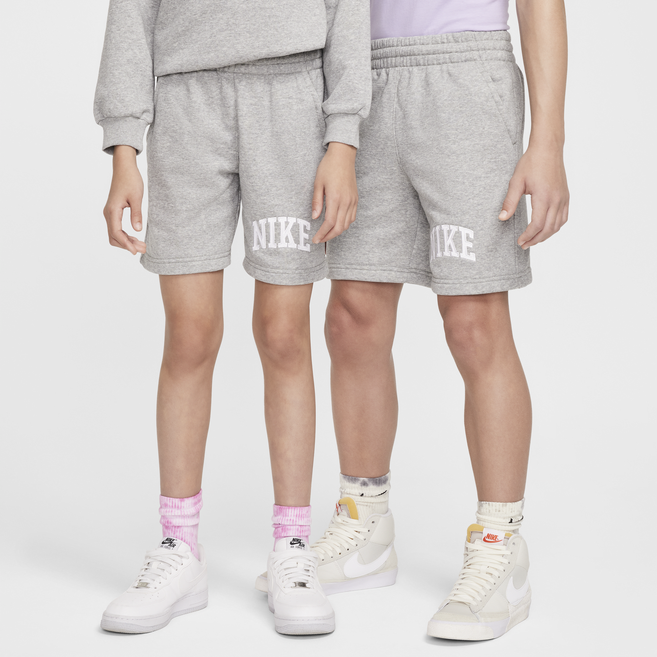 【ナイキ(NIKE)公式ストア】ナイキ スポーツウェア クラブ ジュニア フレンチテリー ショートパンツ HJ3135-063 グレー 【ナイキ(NIKE)公式ストア】ナイキ スポーツウェア クラブ ジュニア フレンチテリー ショートパンツ HJ3135-063 グレー