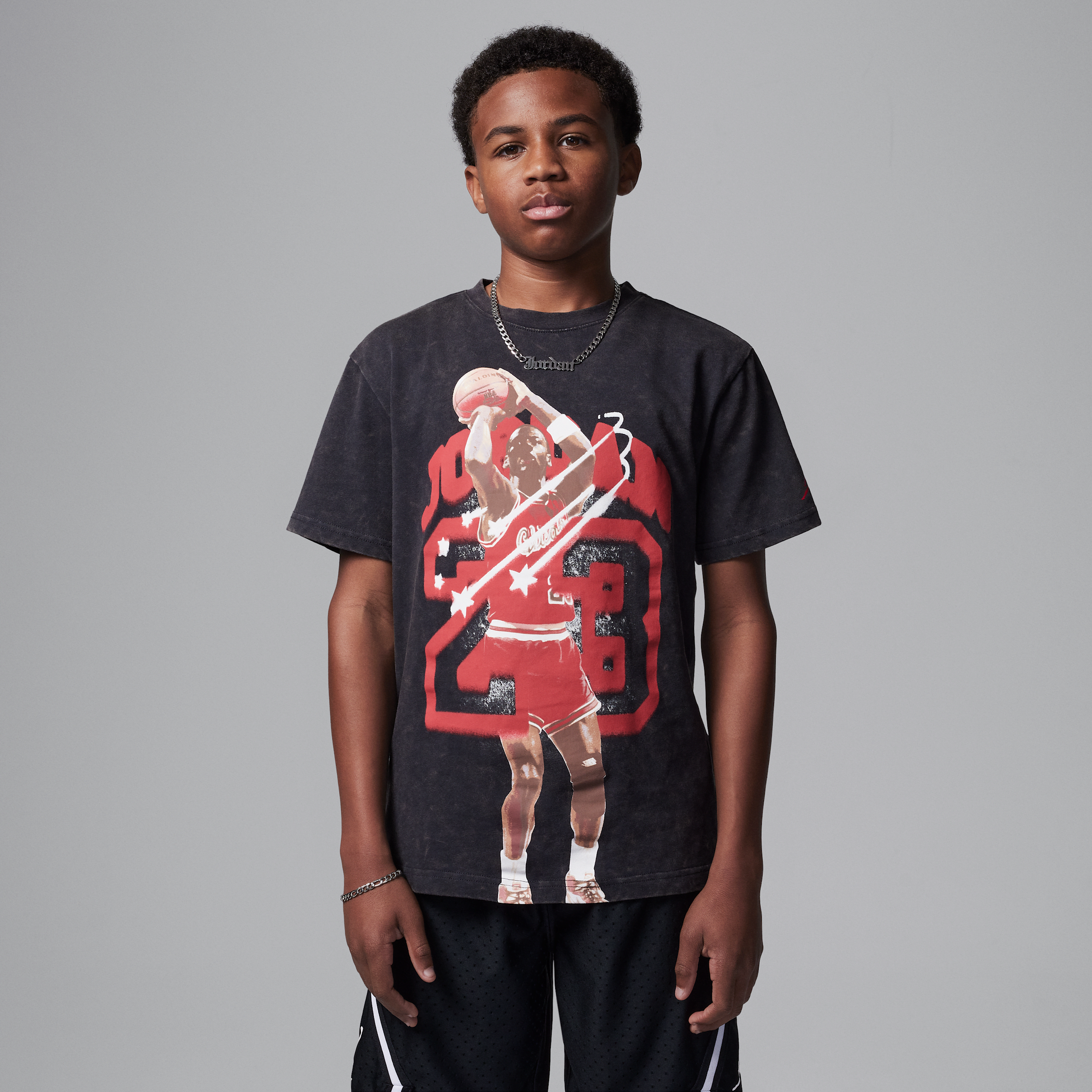 【ナイキ(NIKE)公式ストア】ジョーダン ジュニア 40th アニバーサリー Tシャツ IB9272-045 ブラック 【ナイキ(NIKE)公式ストア】ジョーダン ジュニア 40th アニバーサリー Tシャツ IB9272-045 ブラック