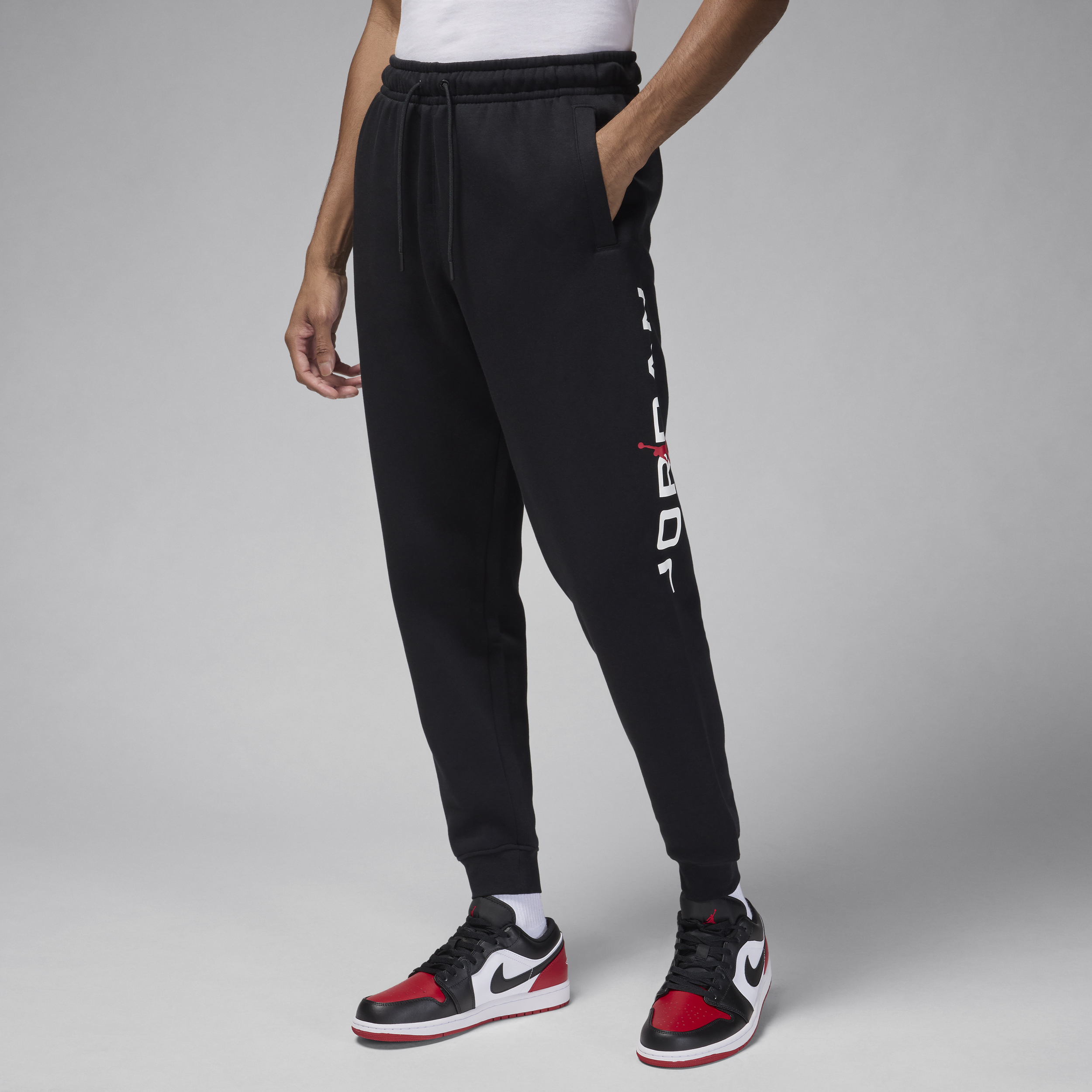 【ナイキ(NIKE)公式ストア】ジョーダン エッセンシャル メンズ フリース ジョガーパンツ HQ4645-010 ブラック 【ナイキ(NIKE)公式ストア】ジョーダン エッセンシャル メンズ フリース ジョガーパンツ HQ4645-010 ブラック