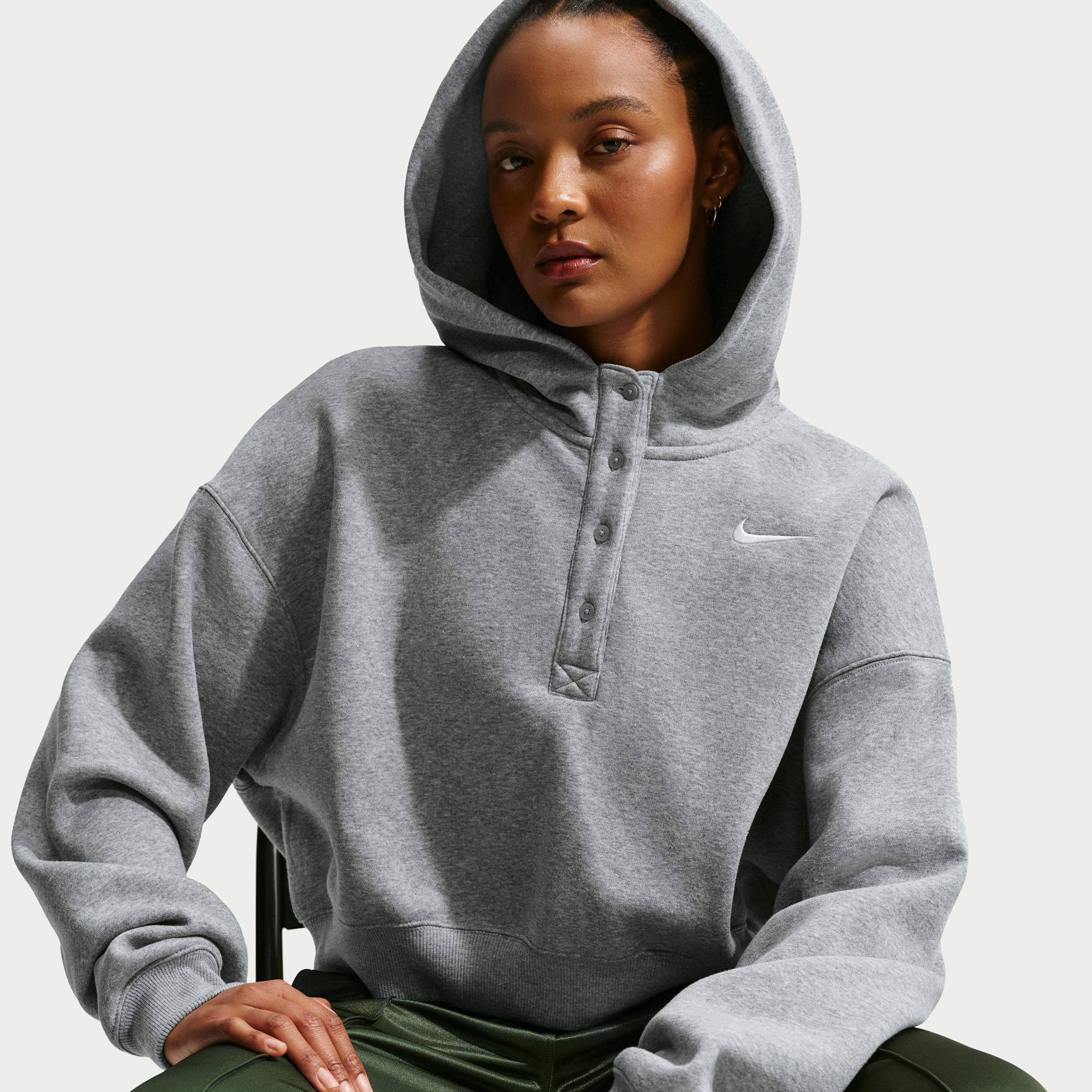 Nike Phoenix Fleece Women's Oversized Cropped Henley Hoodie - Grey