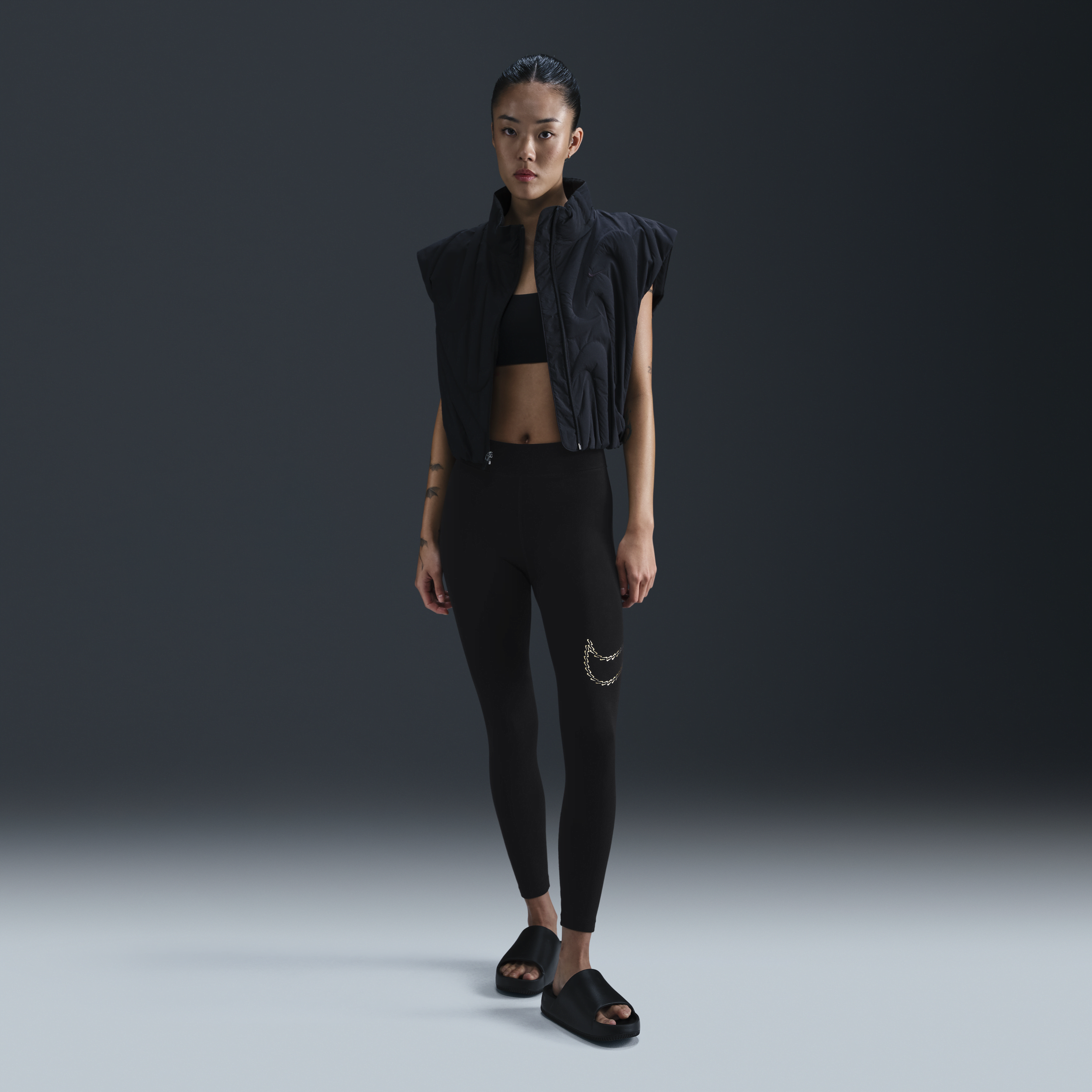 【ナイキ(NIKE)公式ストア】ナイキ スポーツウェア プレミアム エッセンシャル ウィメンズ ハイウエスト シャイン レギンス FB8767-010 ブラック 【ナイキ(NIKE)公式ストア】ナイキ スポーツウェア プレミアム エッセンシャル ウィメンズ ハイウエスト シャイン レギンス FB8767-010 ブラック