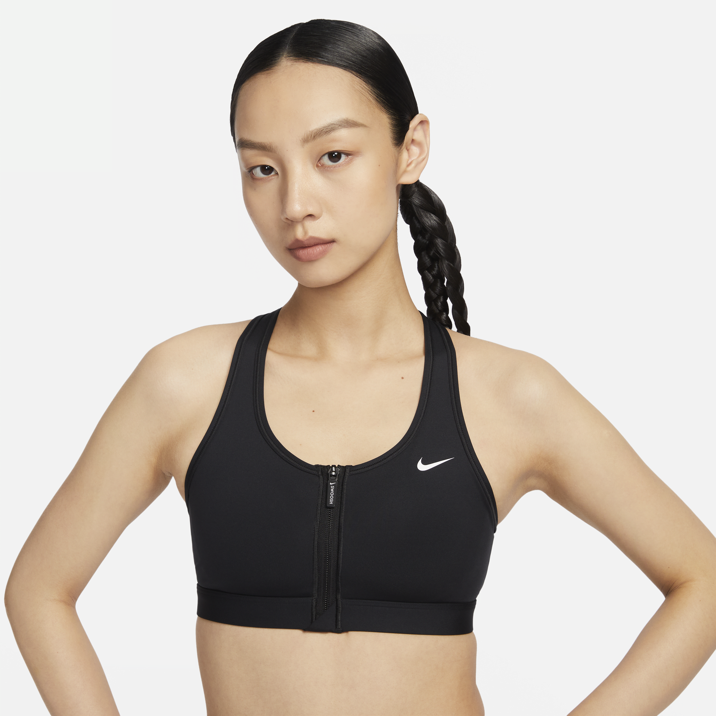 【ナイキ(NIKE)公式ストア】ナイキ スウッシュ フロント ジップ ウィメンズ ミディアムサポート パッディド スポーツブラ FN2732-010 ブラック 【ナイキ(NIKE)公式ストア】ナイキ スウッシュ フロント ジップ ウィメンズ ミディアムサポート パッディド スポーツブラ FN2732-010 ブラック
