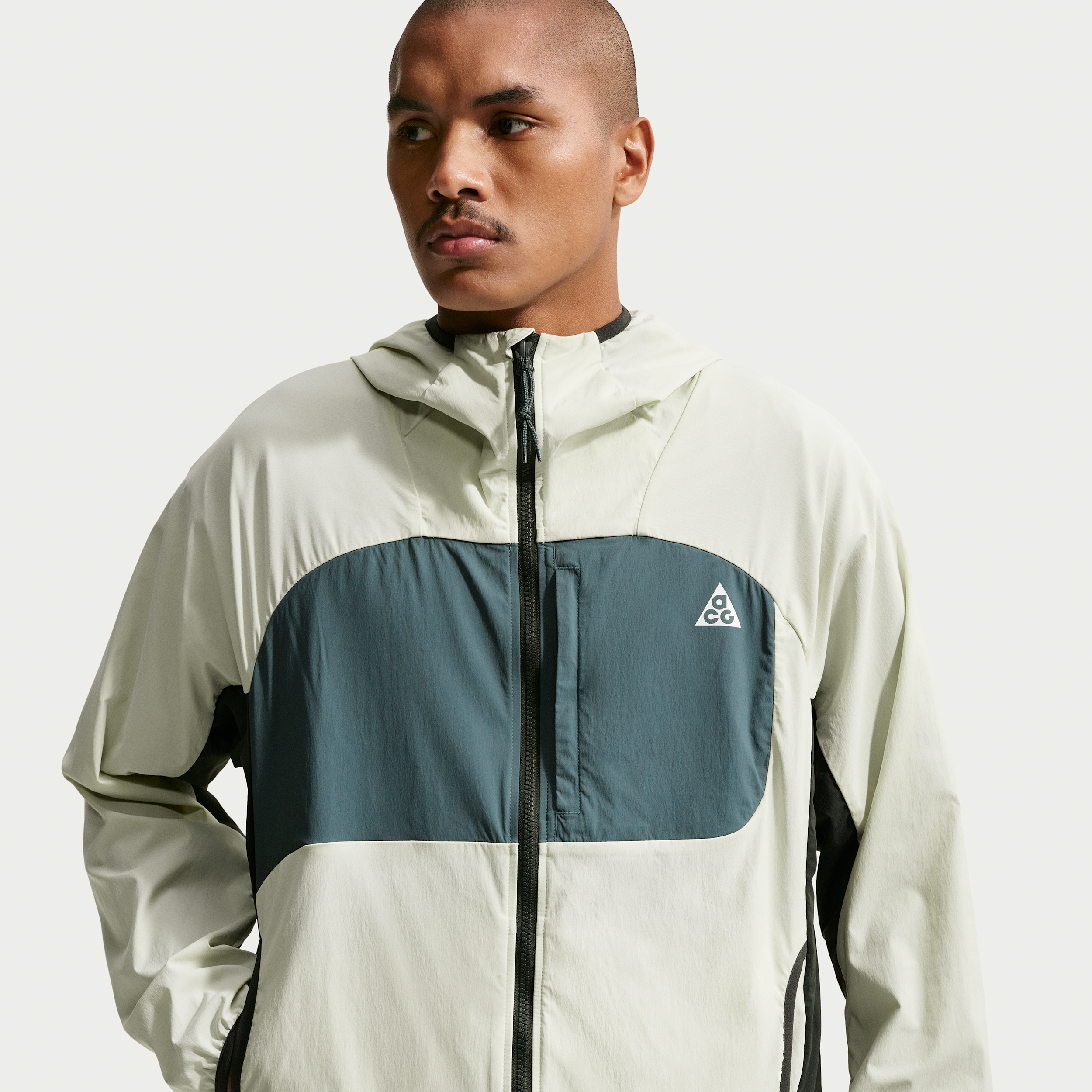 Nike ACG 'Five Towers' Men's UV Protection Jacket - Green - Nylon