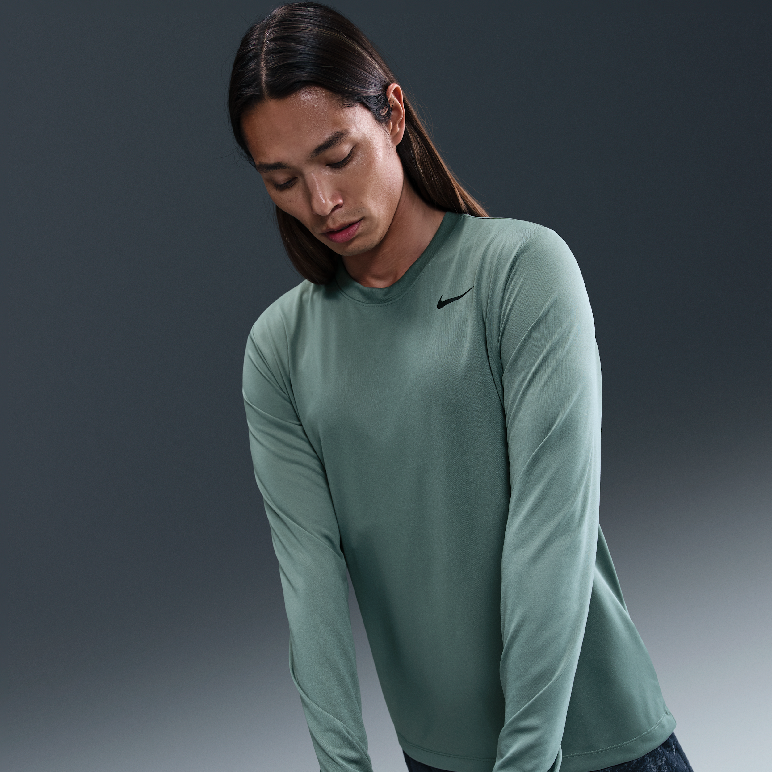 【ナイキ(NIKE)公式ストア】ナイキ Dri-FIT レジェンド メンズ ロングスリーブ フィットネストップ DX0994-364 グレー 【ナイキ(NIKE)公式ストア】ナイキ Dri-FIT レジェンド メンズ ロングスリーブ フィットネストップ DX0994-364 グレー