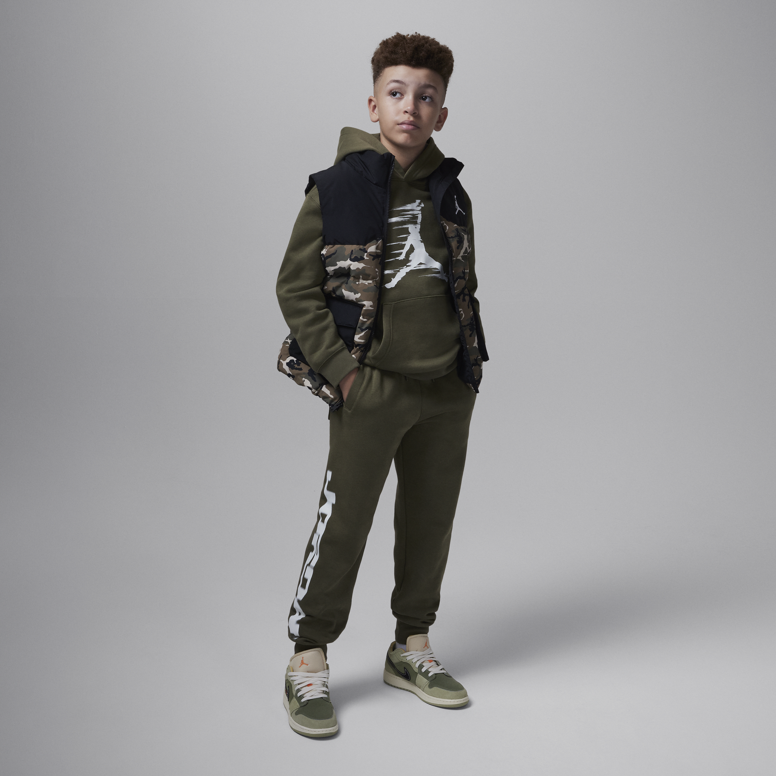 【ナイキ(NIKE)公式ストア】ジョーダン MJ フライト MVP ジュニア フリース パンツ HQ7077-222 グリーン 【ナイキ(NIKE)公式ストア】ジョーダン MJ フライト MVP ジュニア フリース パンツ HQ7077-222 グリーン