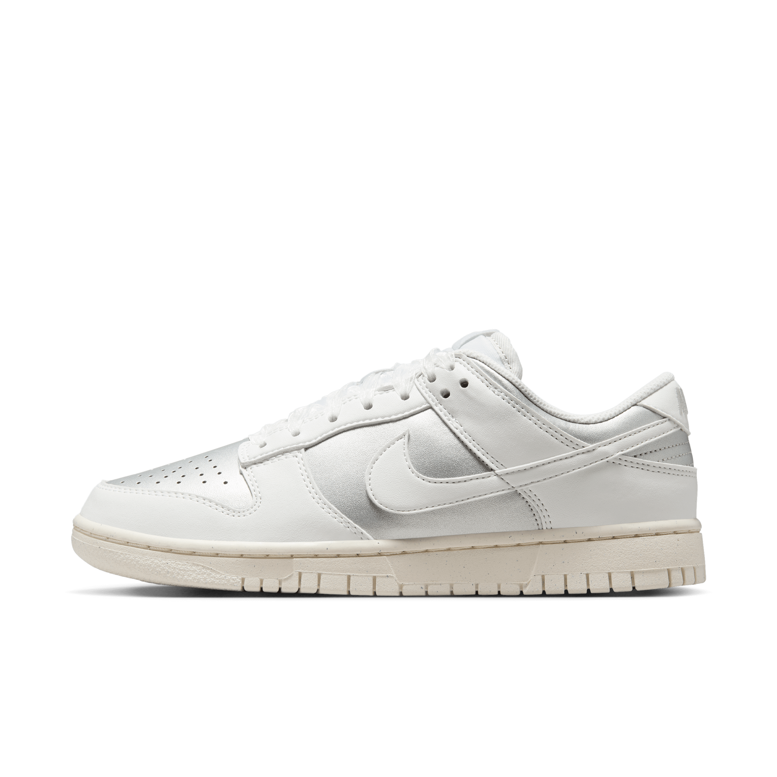 【ナイキ(NIKE)公式ストア】ナイキ ダンク LOW ネクスト ネイチャー ウィメンズシューズ IB7311-001 グレー 【ナイキ(NIKE)公式ストア】ナイキ ダンク LOW ネクスト ネイチャー ウィメンズシューズ IB7311-001 グレー
