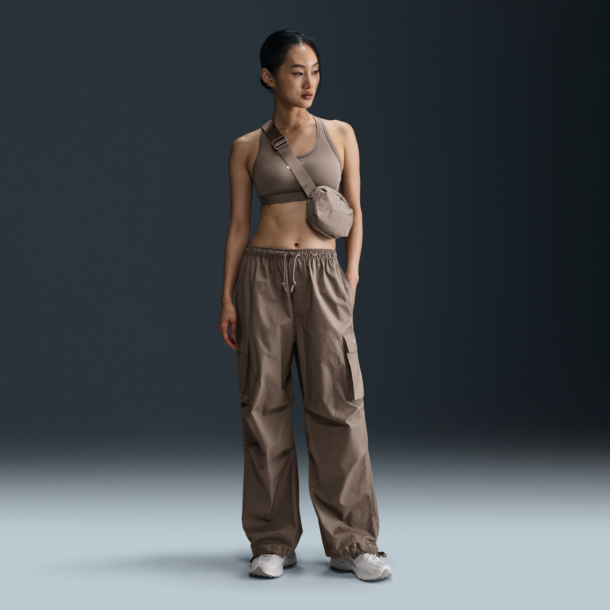 【ナイキ(NIKE)公式ストア】ナイキ スポーツウェア ウィメンズ ミッドライズ オーバーサイズド カーゴ パンツ IB1059-214 ブラウン 【ナイキ(NIKE)公式ストア】ナイキ スポーツウェア ウィメンズ ミッドライズ オーバーサイズド カーゴ パンツ IB1059-214 ブラウン