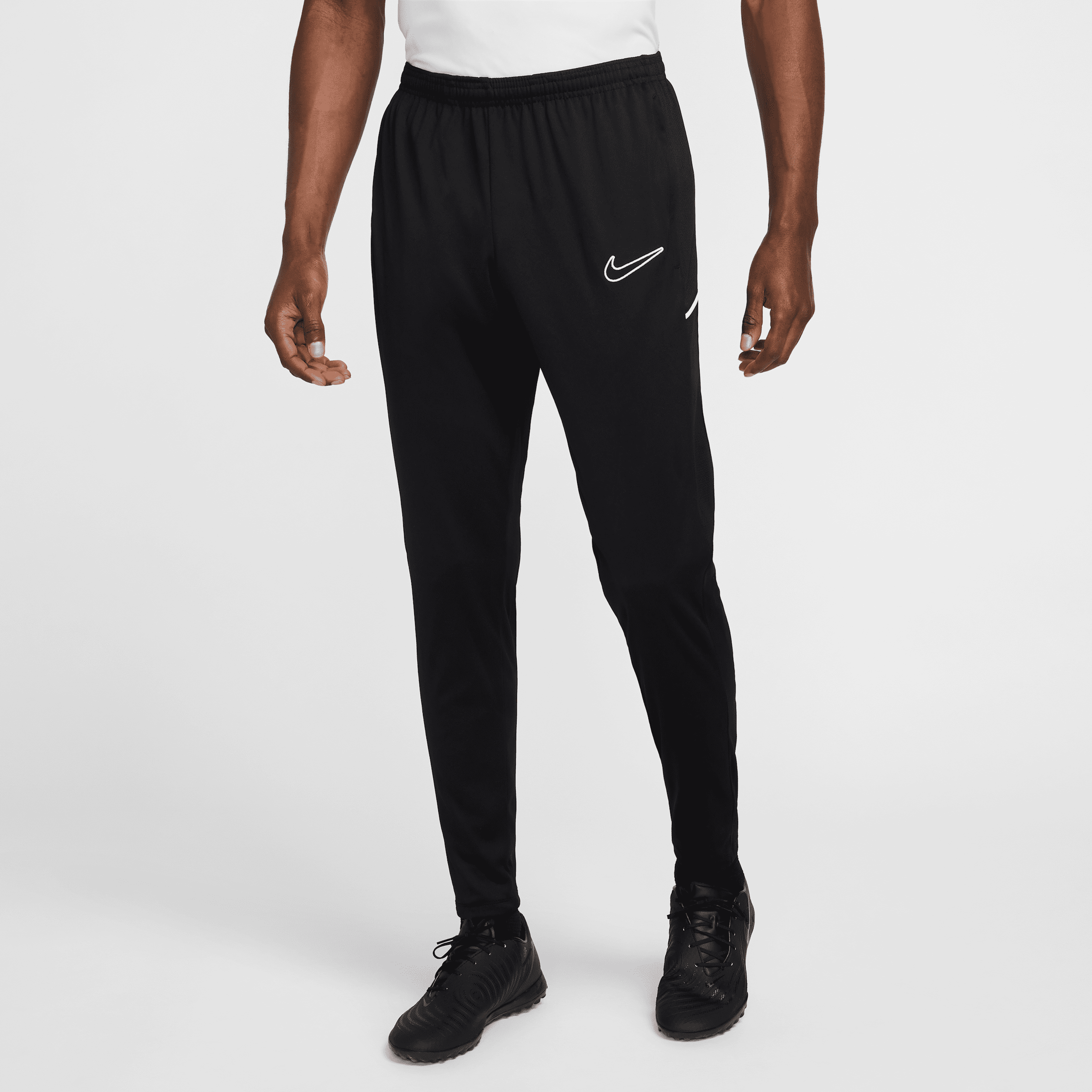 Nike Academy 25 Pantalón de fútbol de tejido Knit Dri-FIT - Hombre - Negro