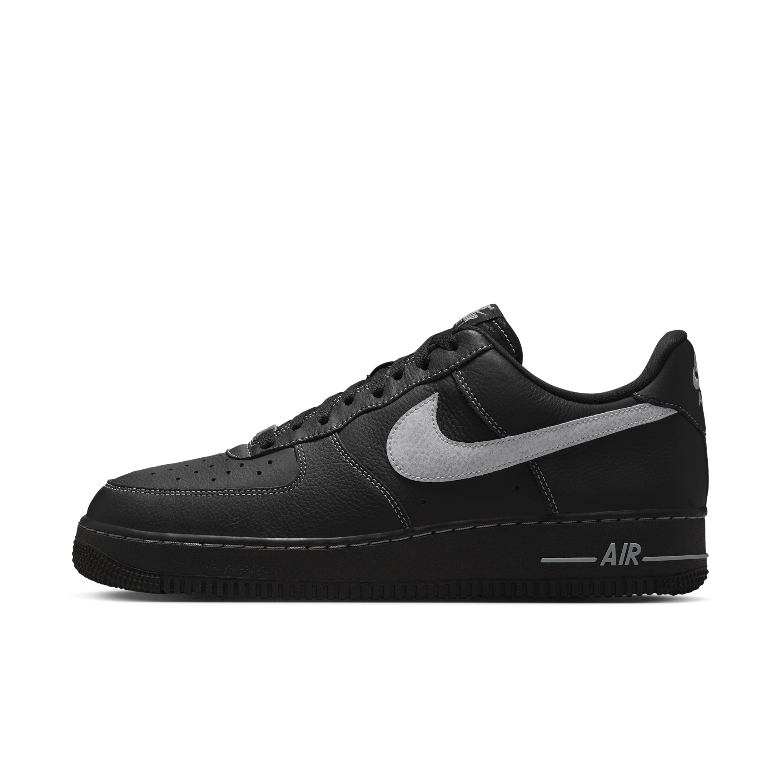 【ナイキ(NIKE)公式ストア】ナイキ エア フォース 1 '07 LV8 メンズシューズ HQ2037-006 ブラック 【ナイキ(NIKE)公式ストア】ナイキ エア フォース 1 '07 LV8 メンズシューズ HQ2037-006 ブラック