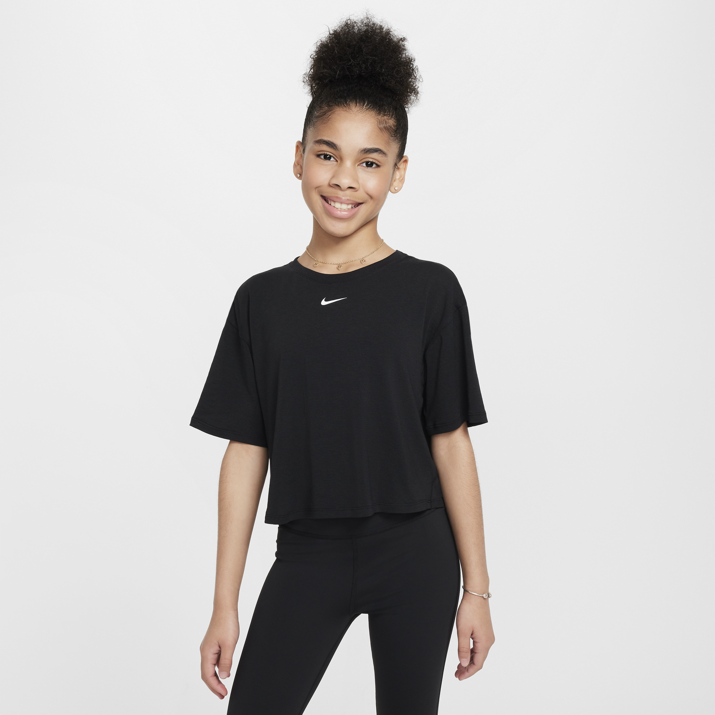【ナイキ(NIKE)公式ストア】ナイキ ワン リラックスド ジュニア (ガールズ) Dri-FIT ショートスリーブ トップ FZ5602-010 ブラック 【ナイキ(NIKE)公式ストア】ナイキ ワン リラックスド ジュニア (ガールズ) Dri-FIT ショートスリーブ トップ FZ5602-010 ブラック