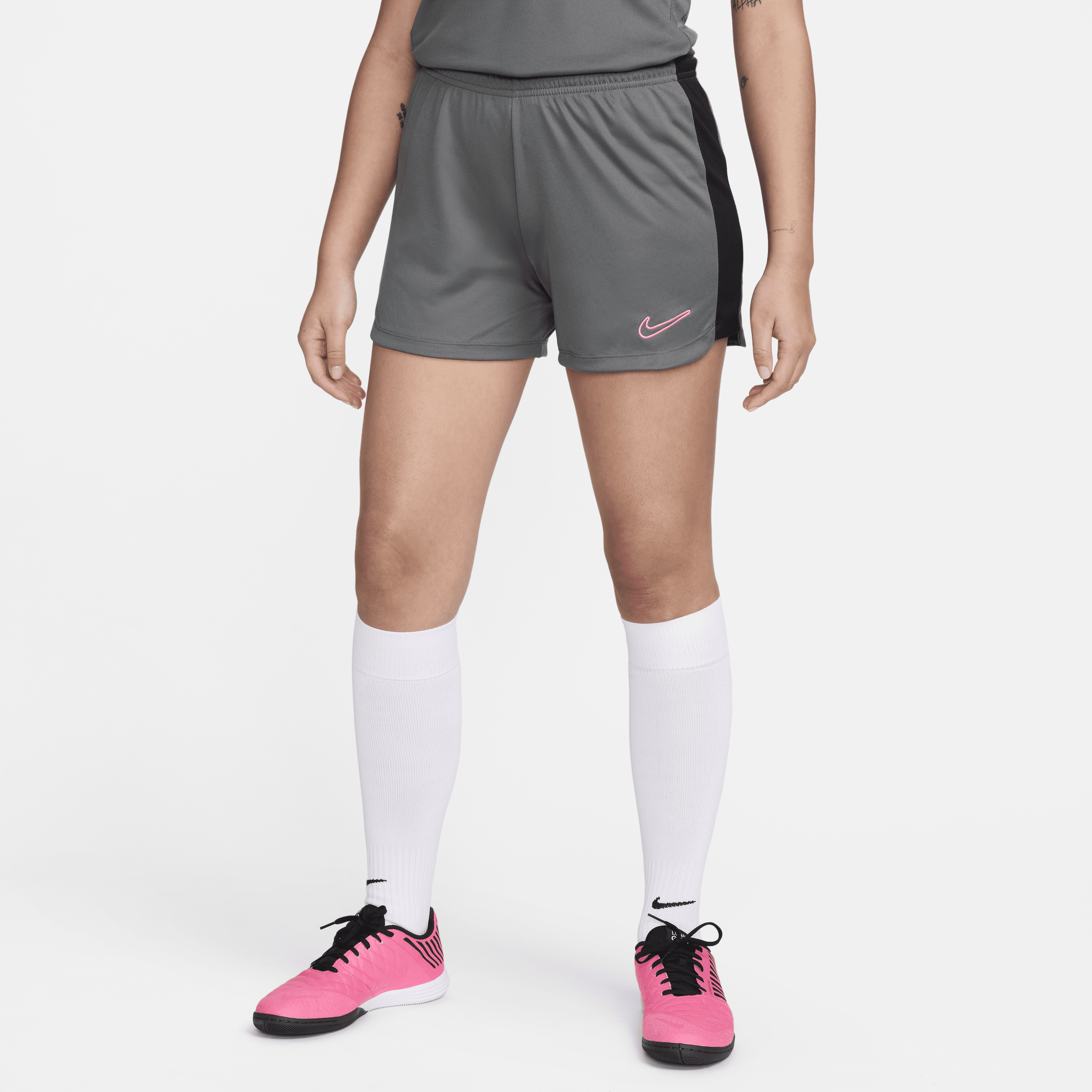 Nike Dri-FIT Academy 23 Pantalón corto de fútbol - Mujer - Gris