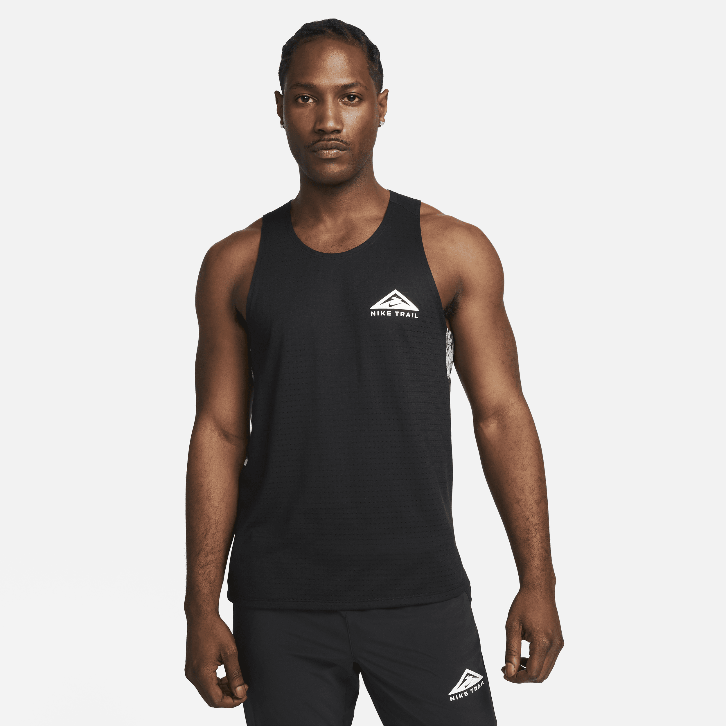 Nike Trail Solar Chase Nike Dri-FIT Hardlooptanktop voor heren - Zwart