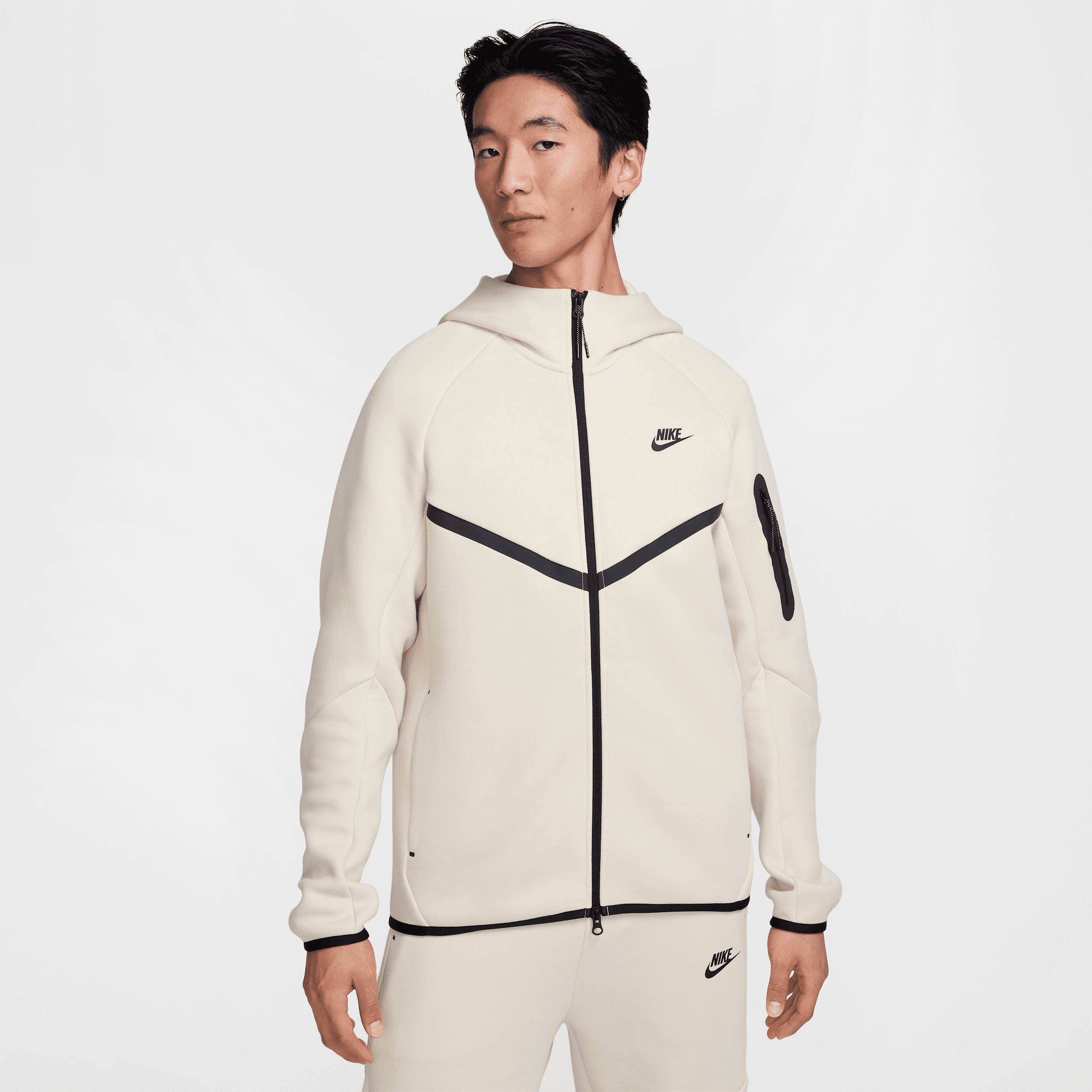 【ナイキ(NIKE)公式ストア】ナイキ テック メンズ フルジップ ウィンドランナー パーカー HV0950-234 ブラウン 【ナイキ(NIKE)公式ストア】ナイキ テック メンズ フルジップ ウィンドランナー パーカー HV0950-234 ブラウン