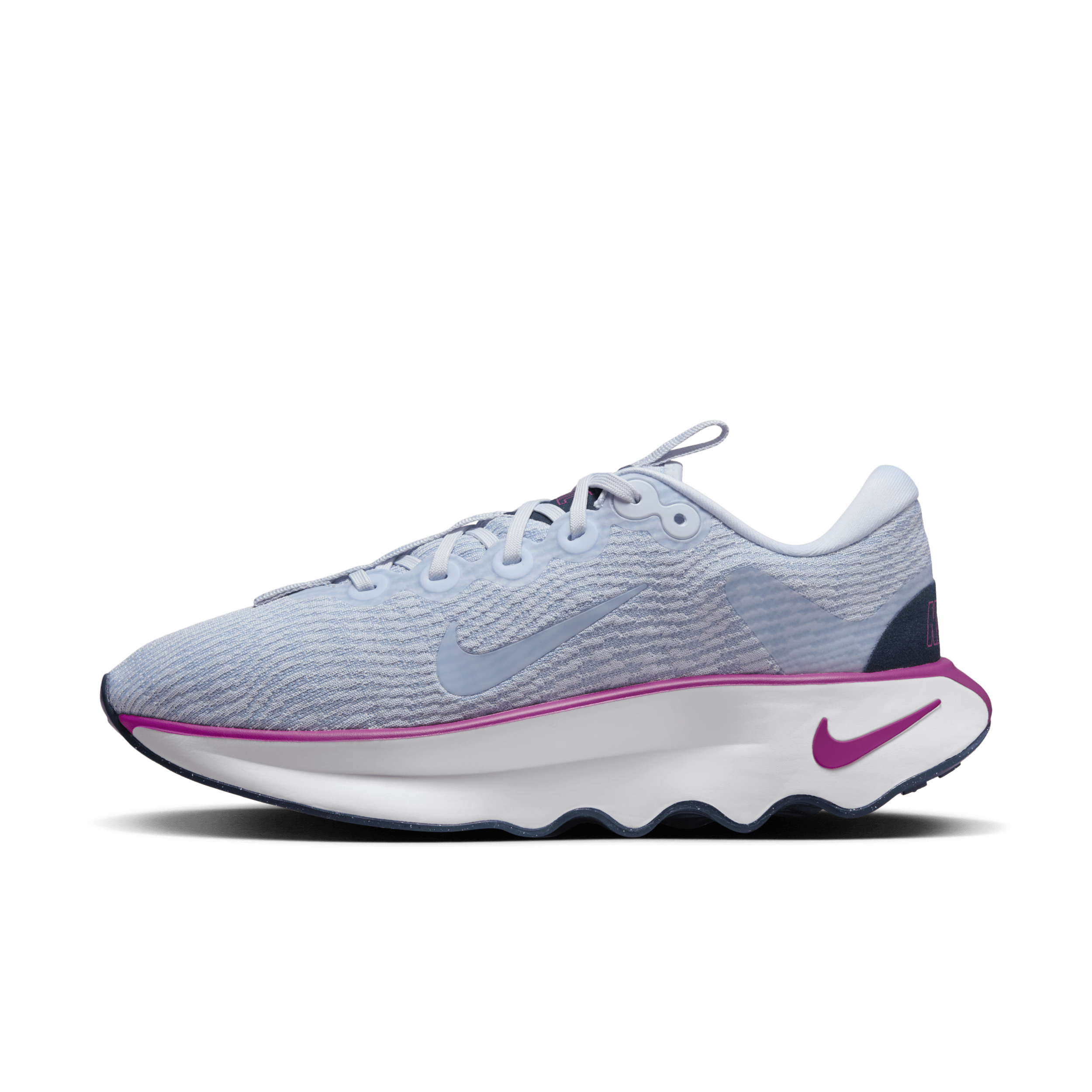 【ナイキ(NIKE)公式ストア】ナイキ モティバ ウィメンズ ウォーキングシューズ DV1238-008 グレー 【ナイキ(NIKE)公式ストア】ナイキ モティバ ウィメンズ ウォーキングシューズ DV1238-008 グレー