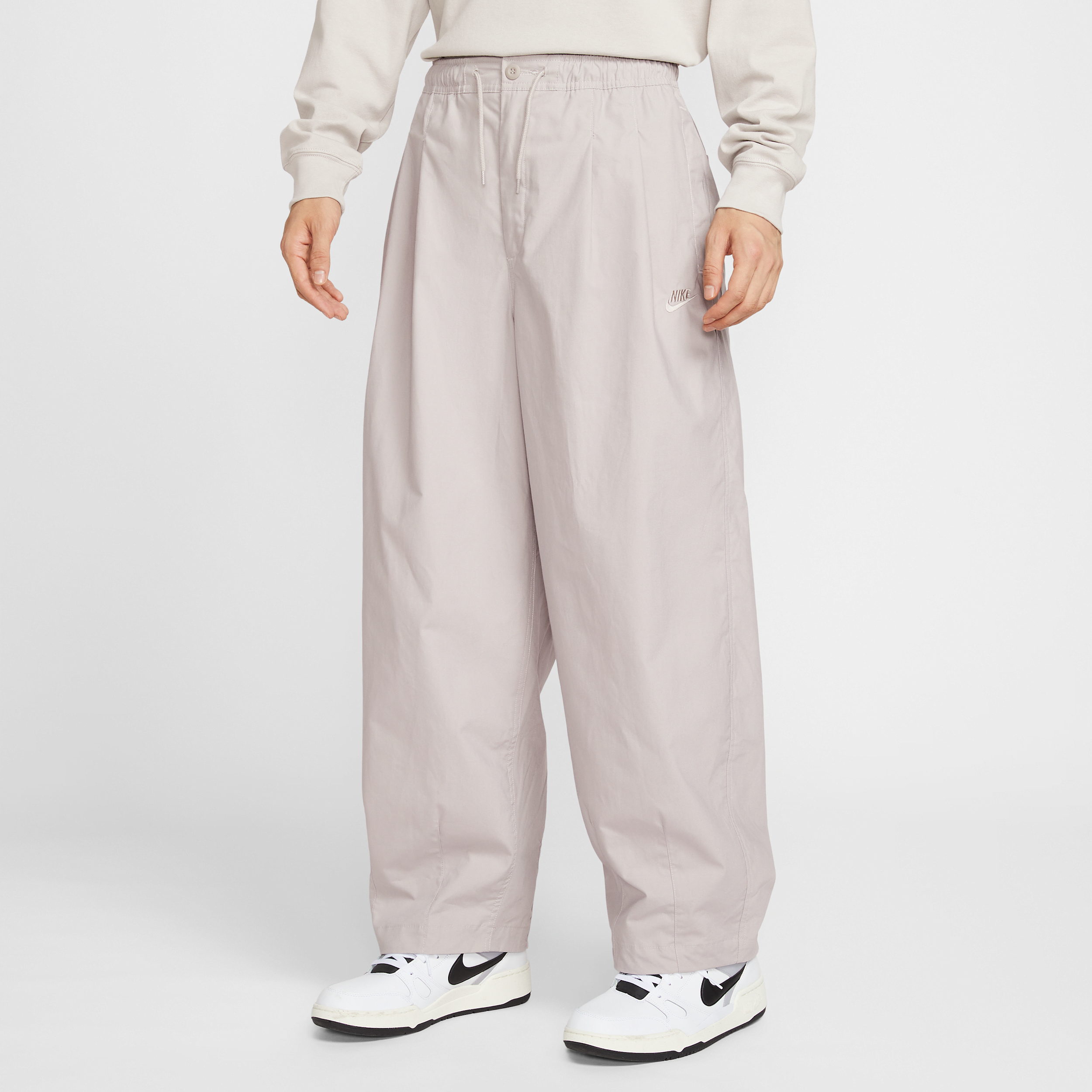 【ナイキ(NIKE)公式ストア】ナイキ クラブ メンズ バルーン パンツ HJ1974-009 グレー 【ナイキ(NIKE)公式ストア】ナイキ クラブ メンズ バルーン パンツ HJ1974-009 グレー