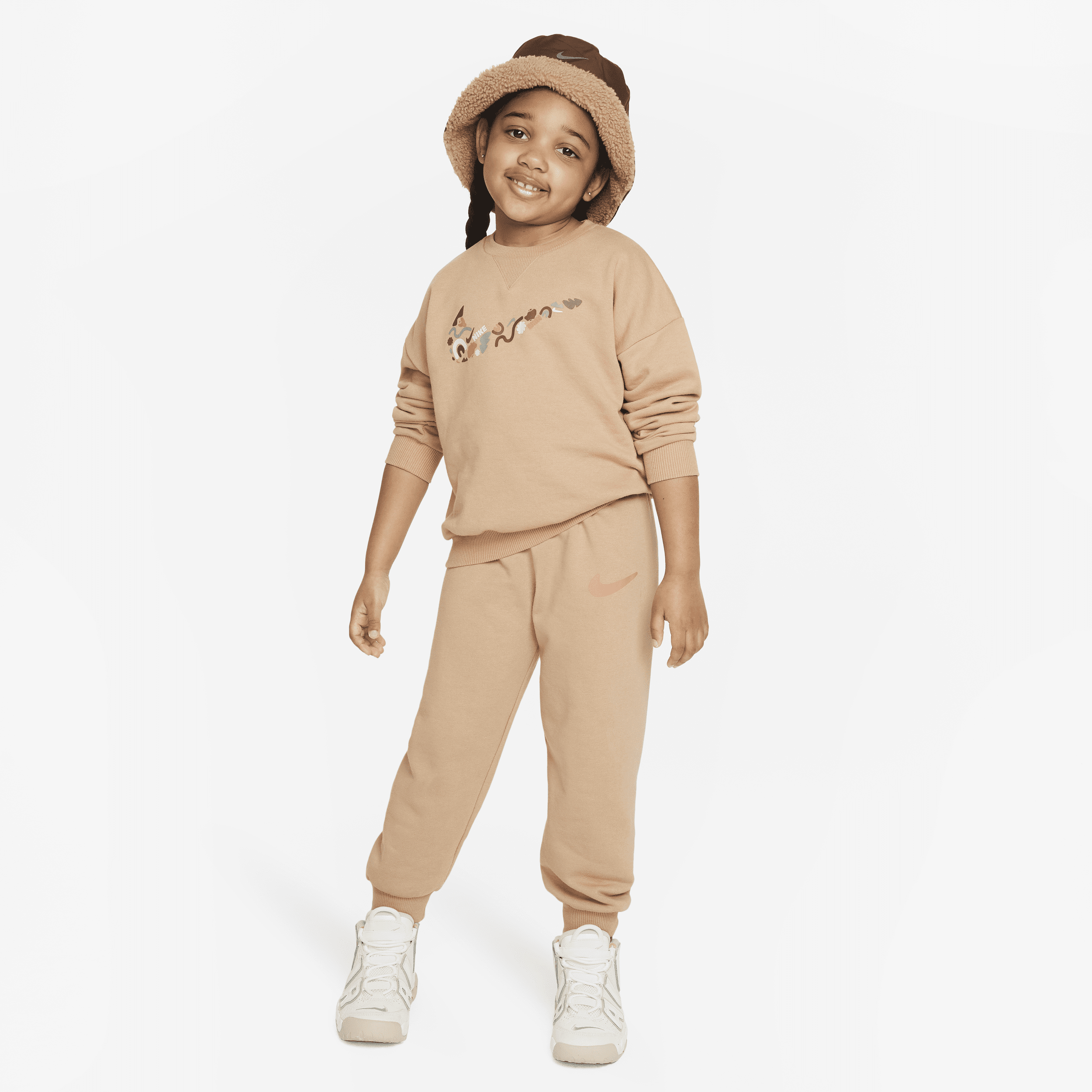 Completo in 2 pezzi Nike Sportswear Primary Play Crew Set – Bambini - Marrone