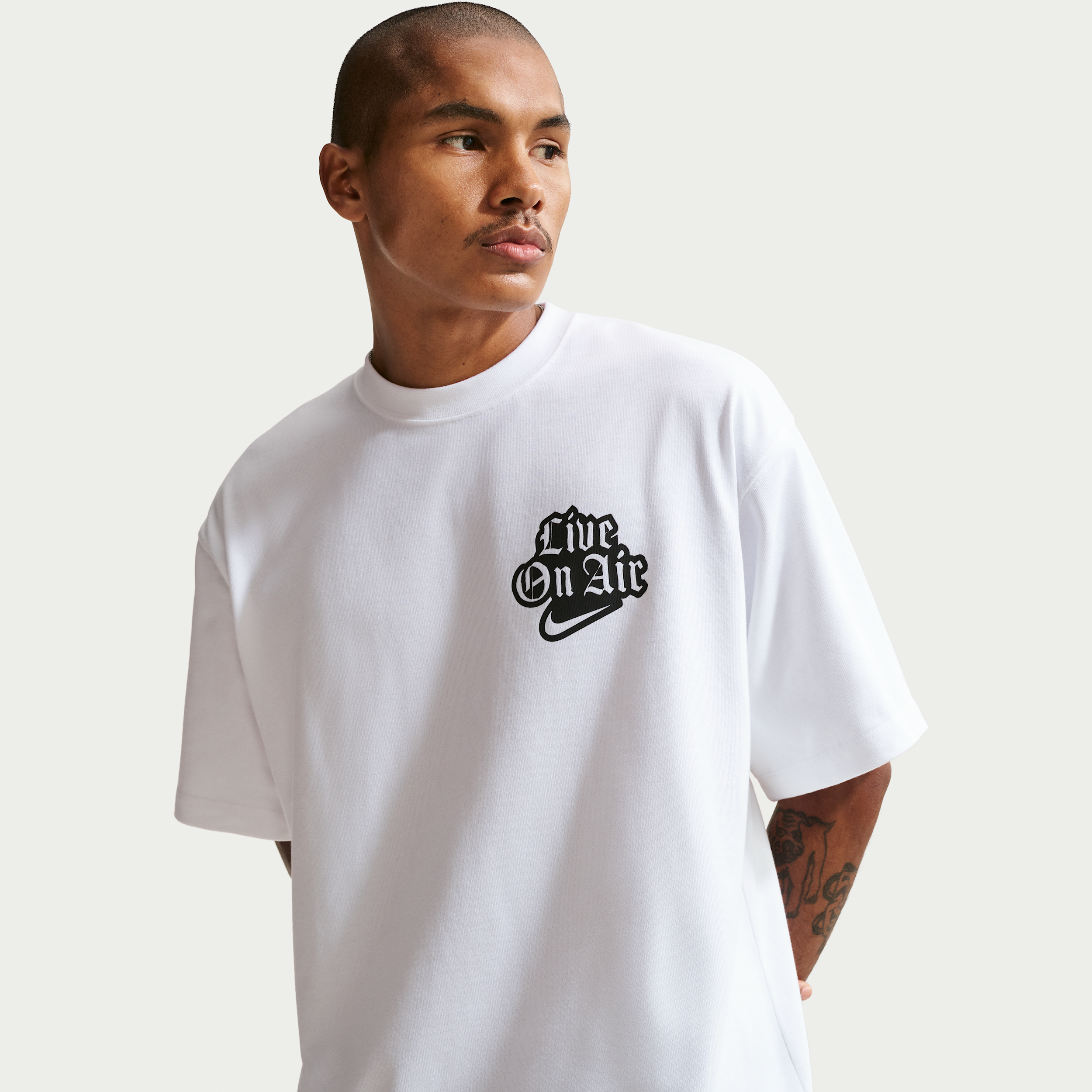 Nike Solo Swoosh Men's T-Shirt - White | IQ0673-100 | FOOTY.COM