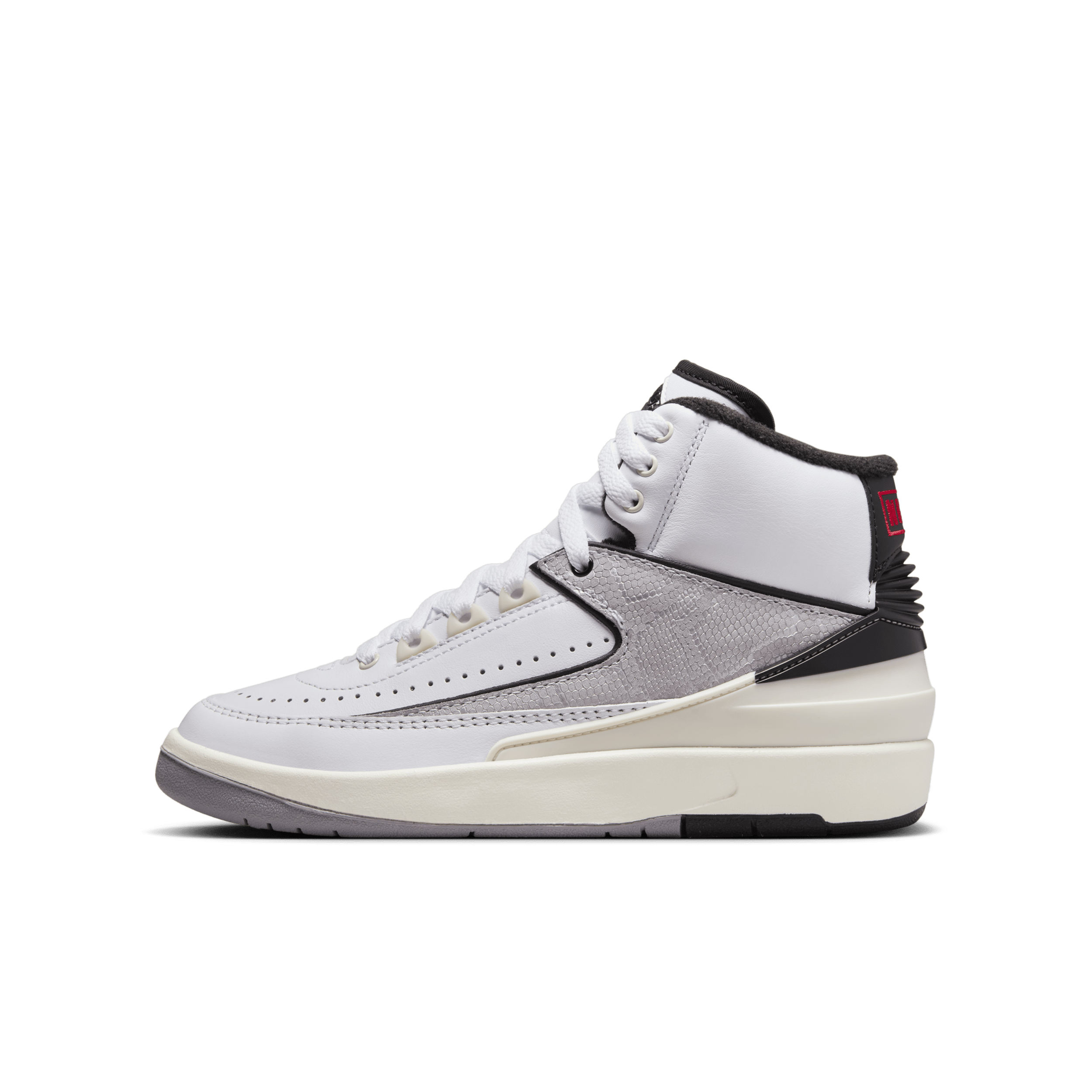 【ナイキ(NIKE)公式ストア】エア ジョーダン 2 レトロ "Python" ジュニアシューズ DQ8562-102 ホワイト 【ナイキ(NIKE)公式ストア】エア ジョーダン 2 レトロ "Python" ジュニアシューズ DQ8562-102 ホワイト