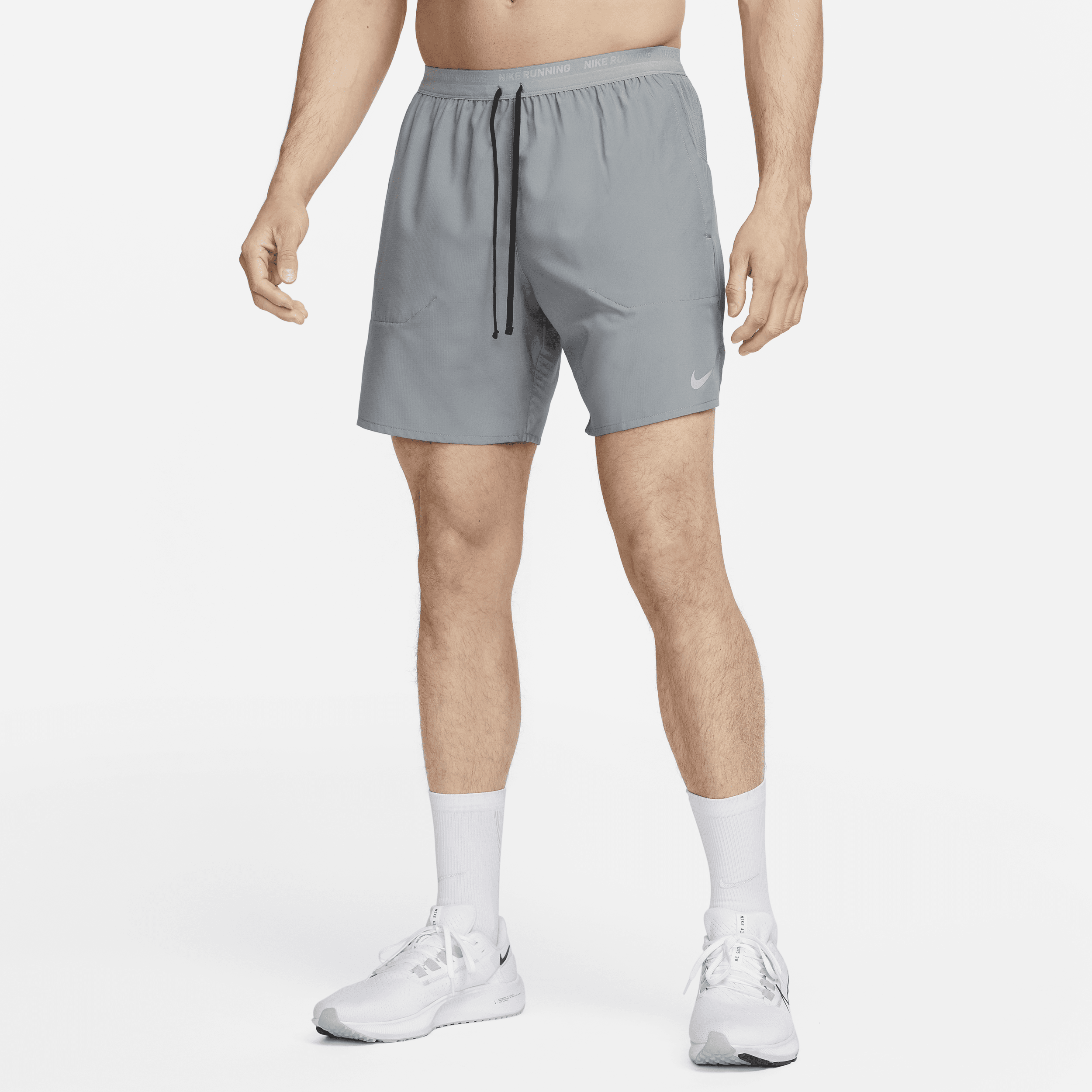 Nike Stride Dri-FIT hardloopshorts met binnenbroek voor heren (18 cm) - Grijs