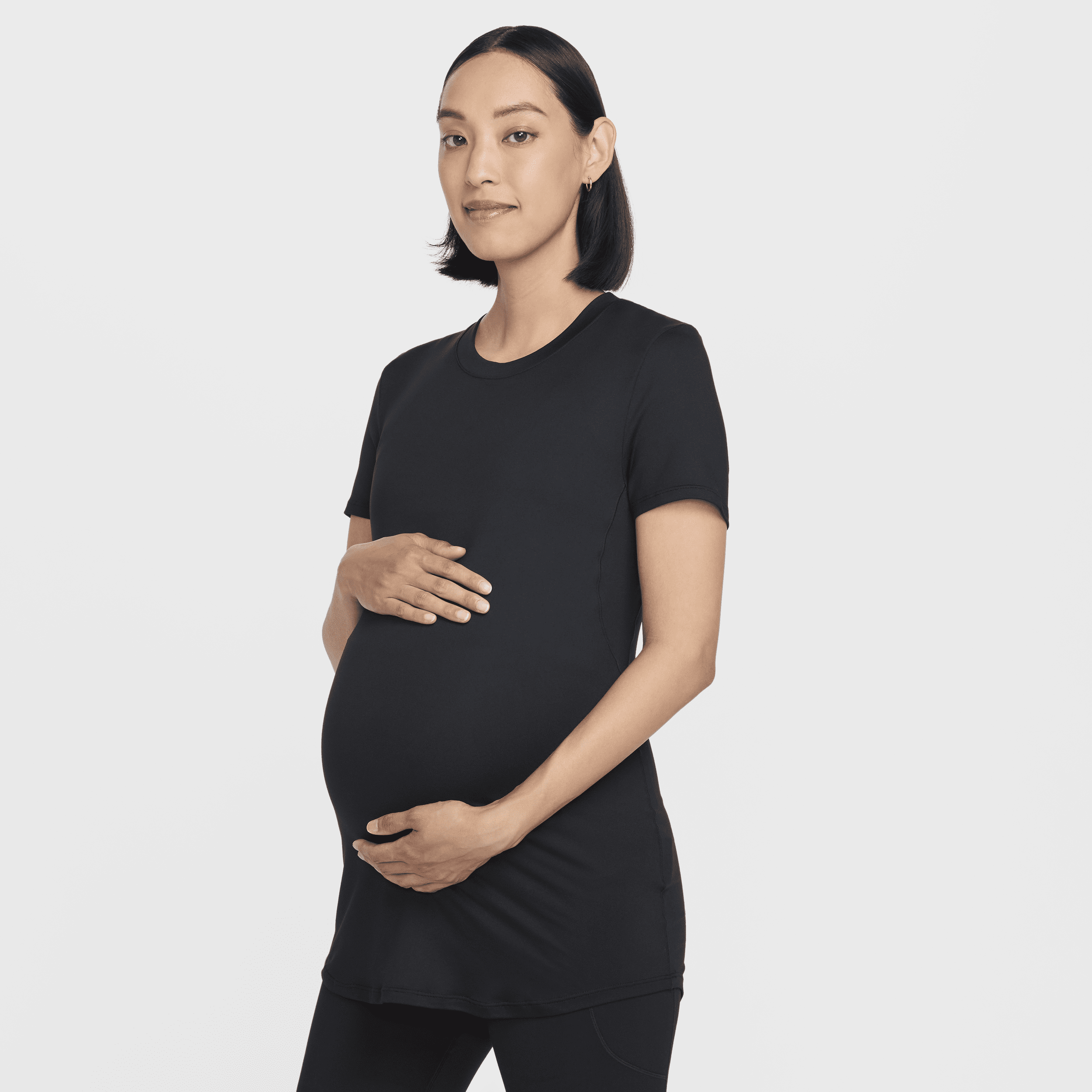 【ナイキ(NIKE)公式ストア】ナイキ (M) ワン ウィメンズ Dri-FIT スリムフィット ショートスリーブ トップ (マタニティ) FN5002-010 ブラック 【ナイキ(NIKE)公式ストア】ナイキ (M) ワン ウィメンズ Dri-FIT スリムフィット ショートスリーブ トップ (マタニティ) FN5002-010 ブラック