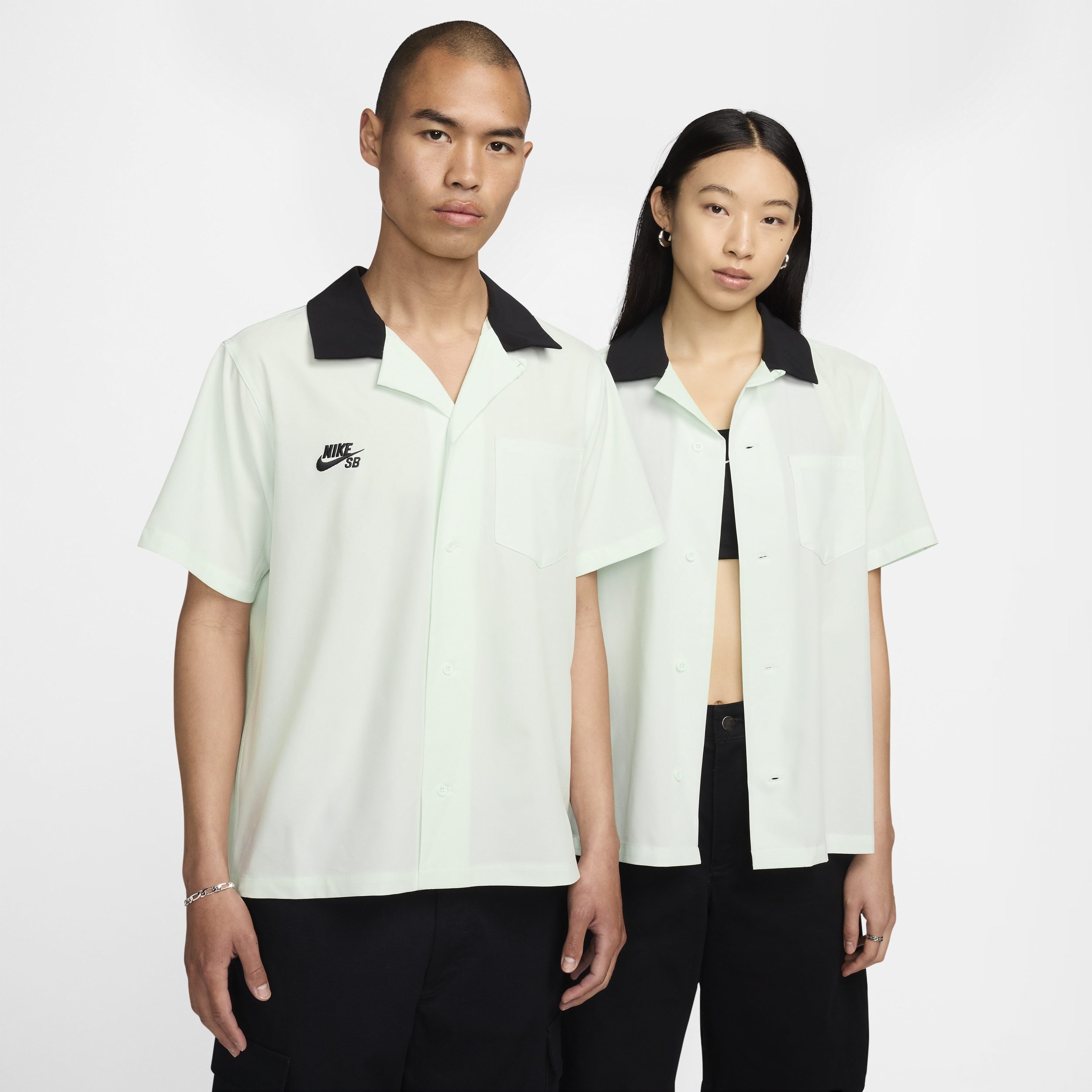 【ナイキ(NIKE)公式ストア】ナイキ SB ショートスリーブ ボタンアップ スケートボード ボウラー シャツ FZ4059-394 グリーン 【ナイキ(NIKE)公式ストア】ナイキ SB ショートスリーブ ボタンアップ スケートボード ボウラー シャツ FZ4059-394 グリーン