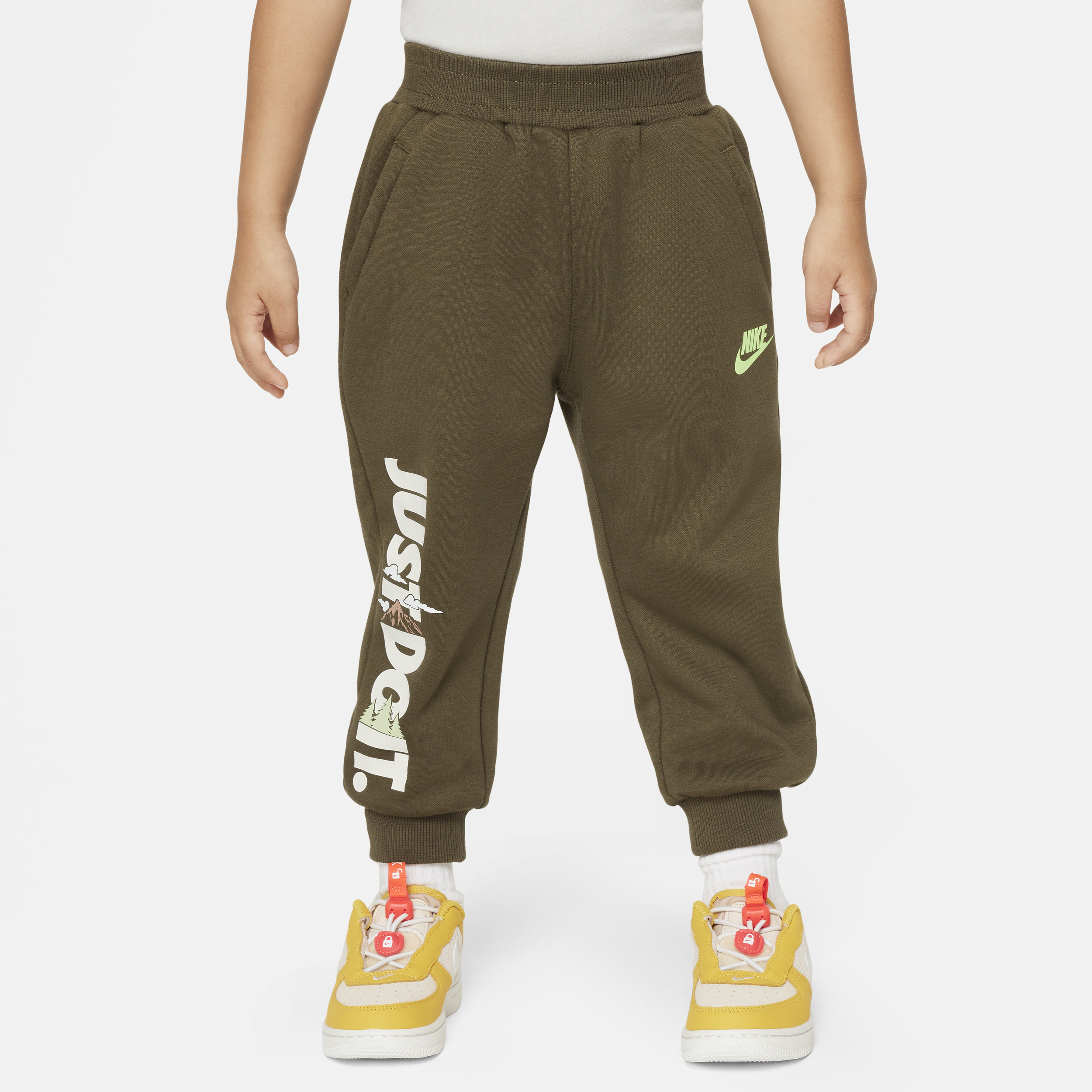 【ナイキ(NIKE)公式ストア】ナイキ スポーツウェア スノー デー フリース パンツ ベビーパンツ FV5738-222 グリーン 【ナイキ(NIKE)公式ストア】ナイキ スポーツウェア スノー デー フリース パンツ ベビーパンツ FV5738-222 グリーン