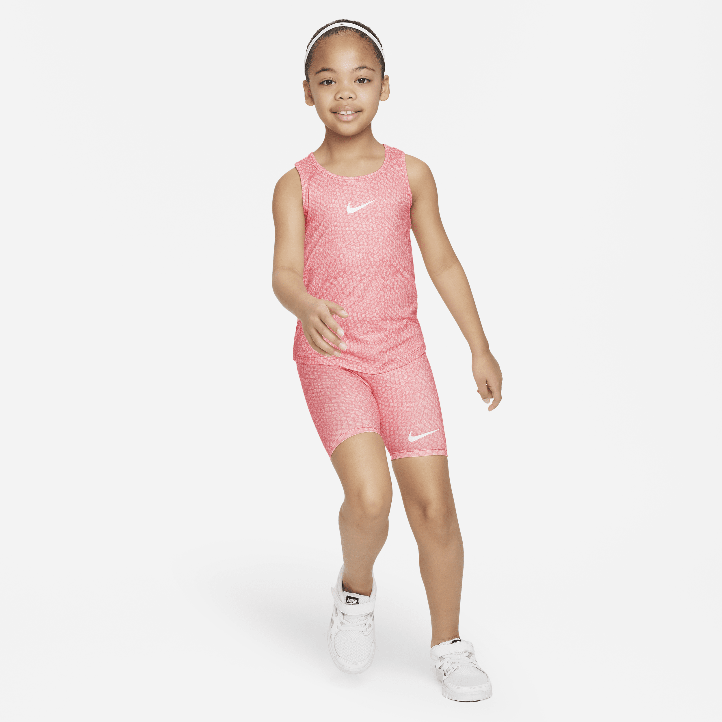 Todelt Nike Swoosh Dri-FIT-sæt med tanktop og cykelshorts til mindre børn - Pink