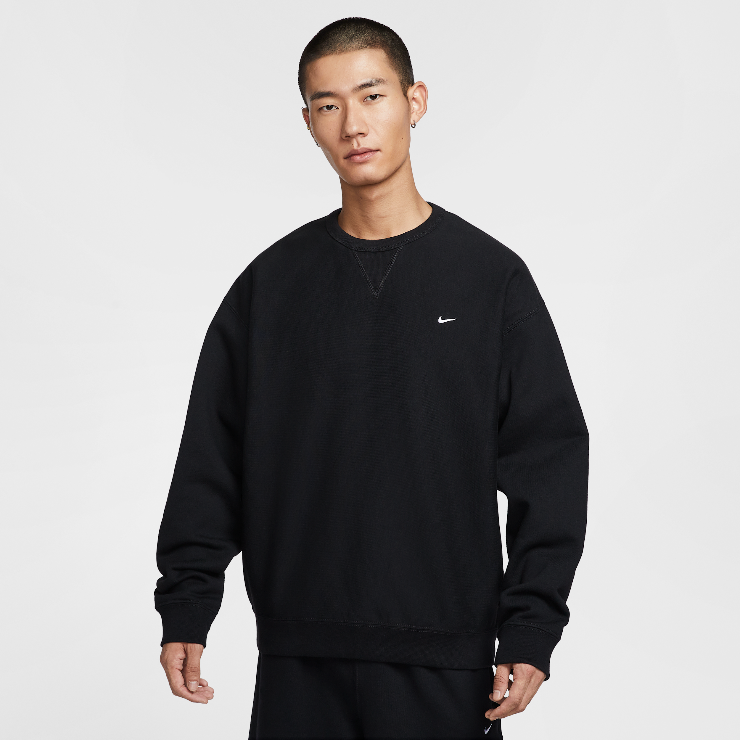 【ナイキ(NIKE)公式ストア】ナイキ ソロ スウッシュ メンズ フリース クルー HV1087-010 ブラック 【ナイキ(NIKE)公式ストア】ナイキ ソロ スウッシュ メンズ フリース クルー HV1087-010 ブラック
