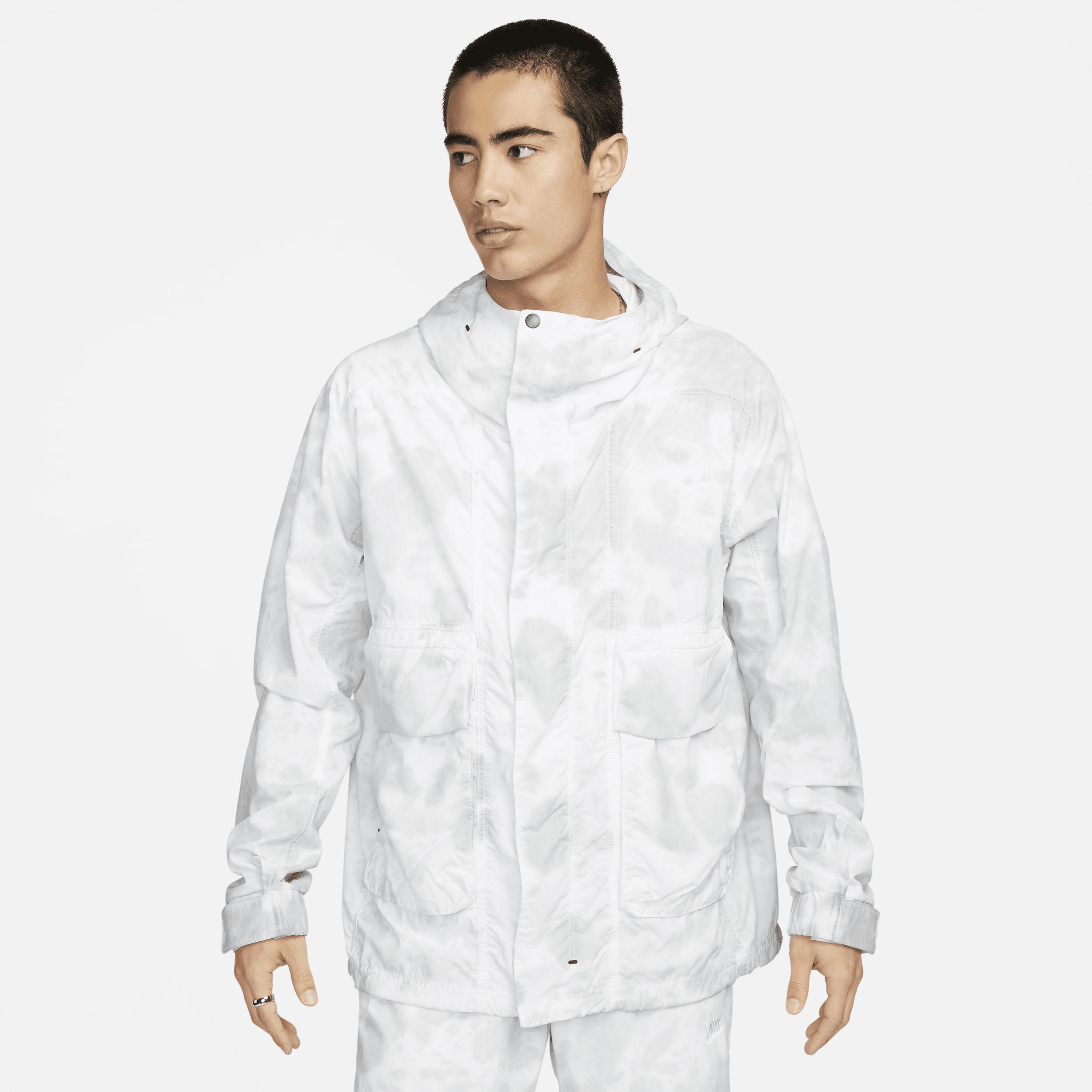 Vævet Nike Sportswear Tech Pack-jakke med hætte til mænd - grå