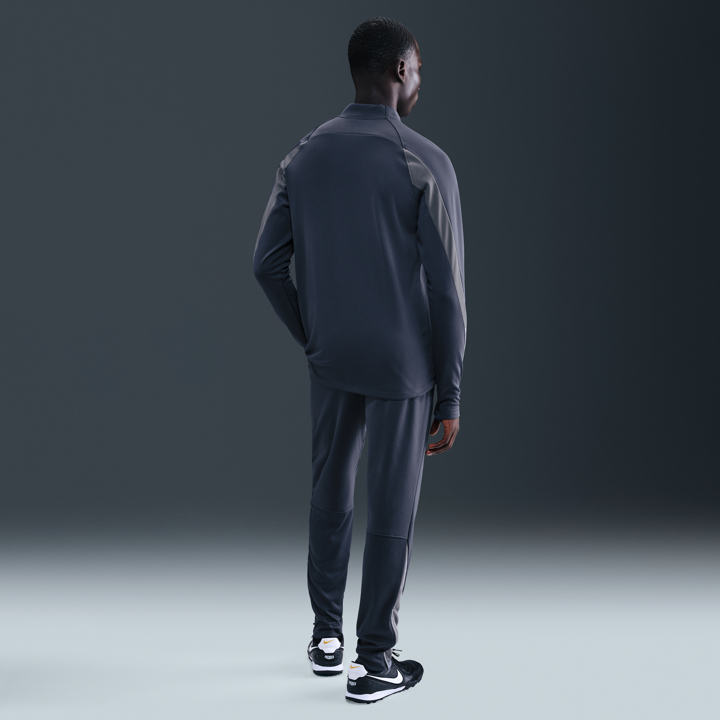 Nike Academy Winter Warrior Men's Therma-FIT 1/2-Zip Football Top