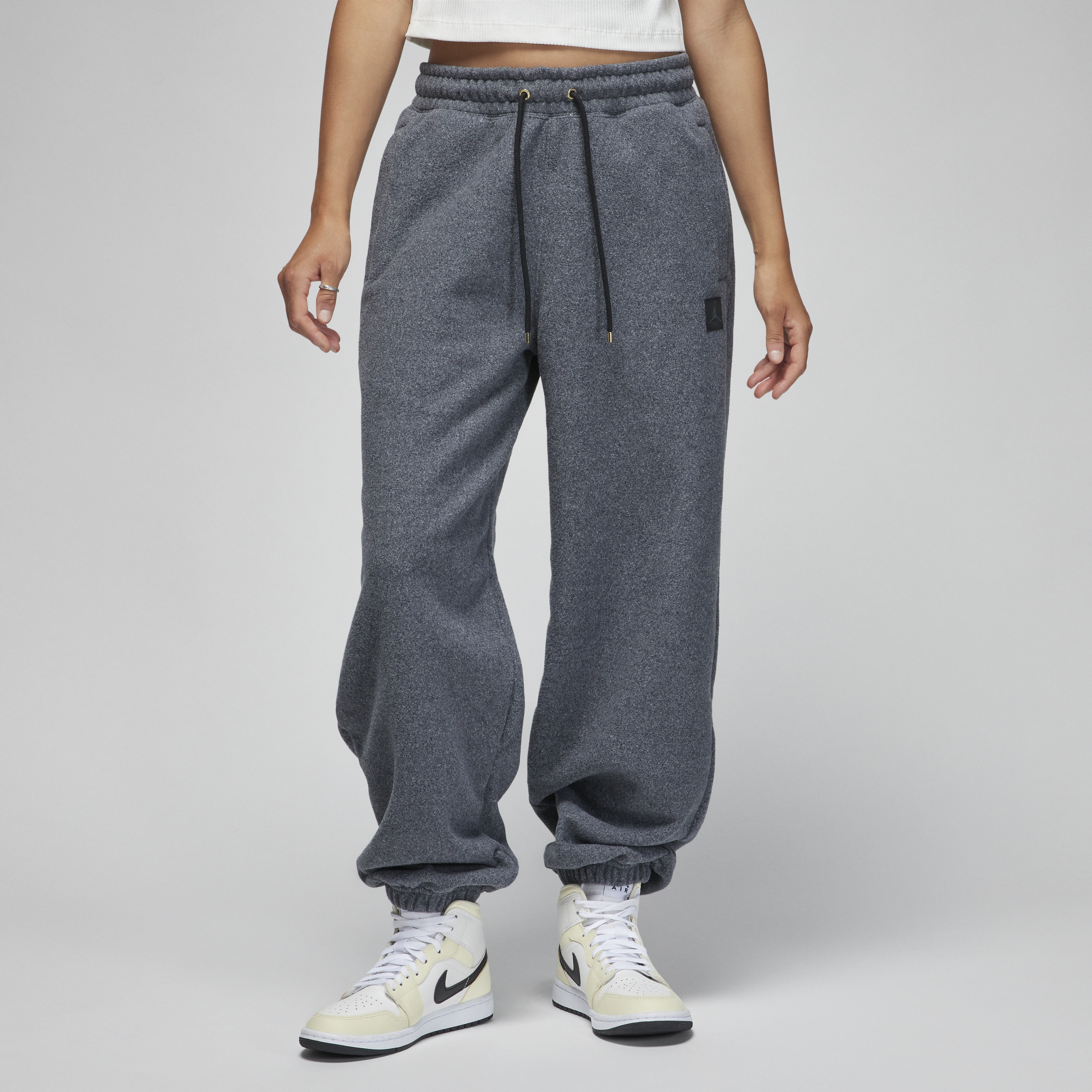 【ナイキ(NIKE)公式ストア】ジョーダン フライト フリース ウィメンズ ウィンターライズド パンツ FD7235-010 ブラック 【ナイキ(NIKE)公式ストア】ジョーダン フライト フリース ウィメンズ ウィンターライズド パンツ FD7235-010 ブラック