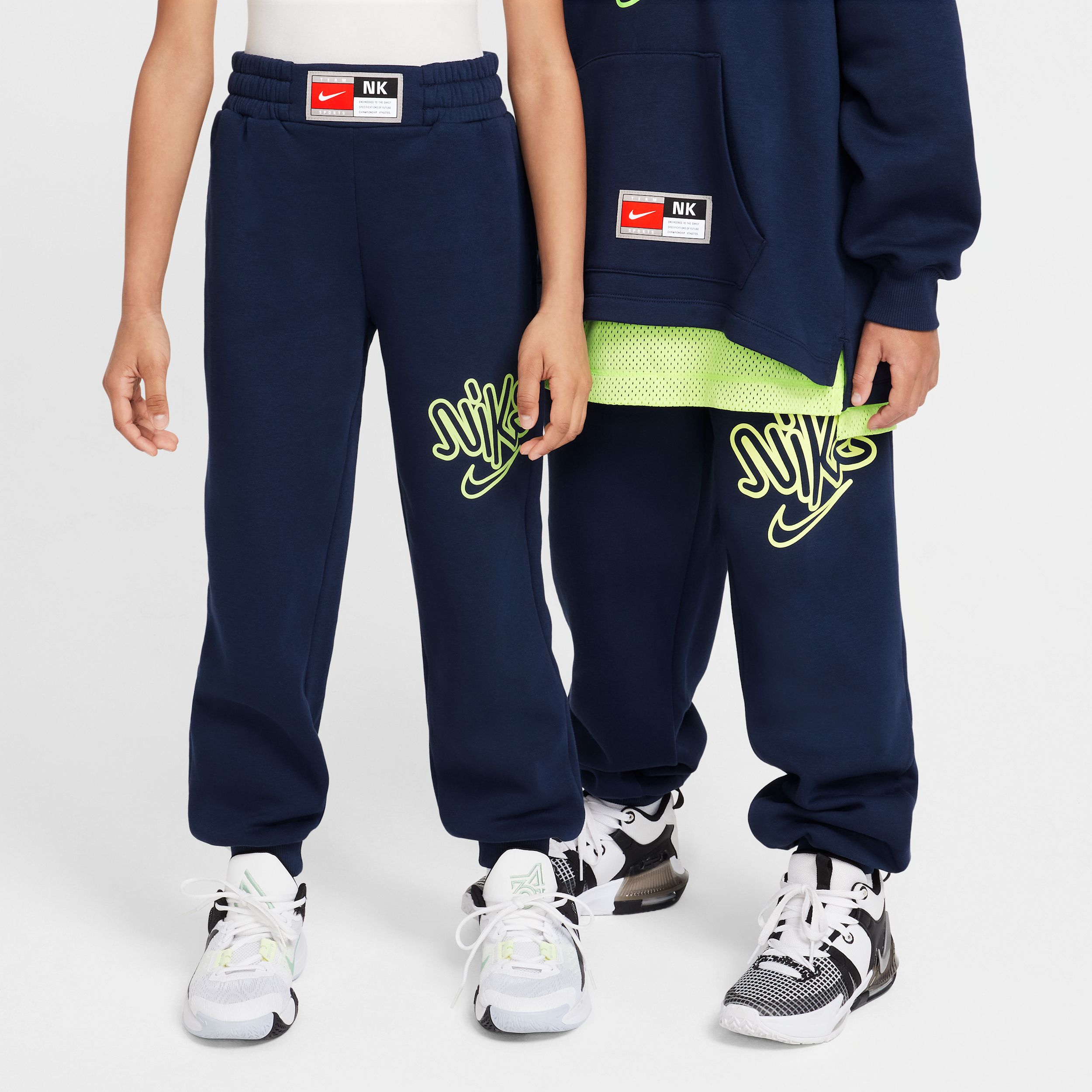【ナイキ(NIKE)公式ストア】ナイキ カルチャー オブ バスケットボール ジュニア フリース バスケットボールパンツ HF8163-451 ブルー 【ナイキ(NIKE)公式ストア】ナイキ カルチャー オブ バスケットボール ジュニア フリース バスケットボールパンツ HF8163-451 ブルー