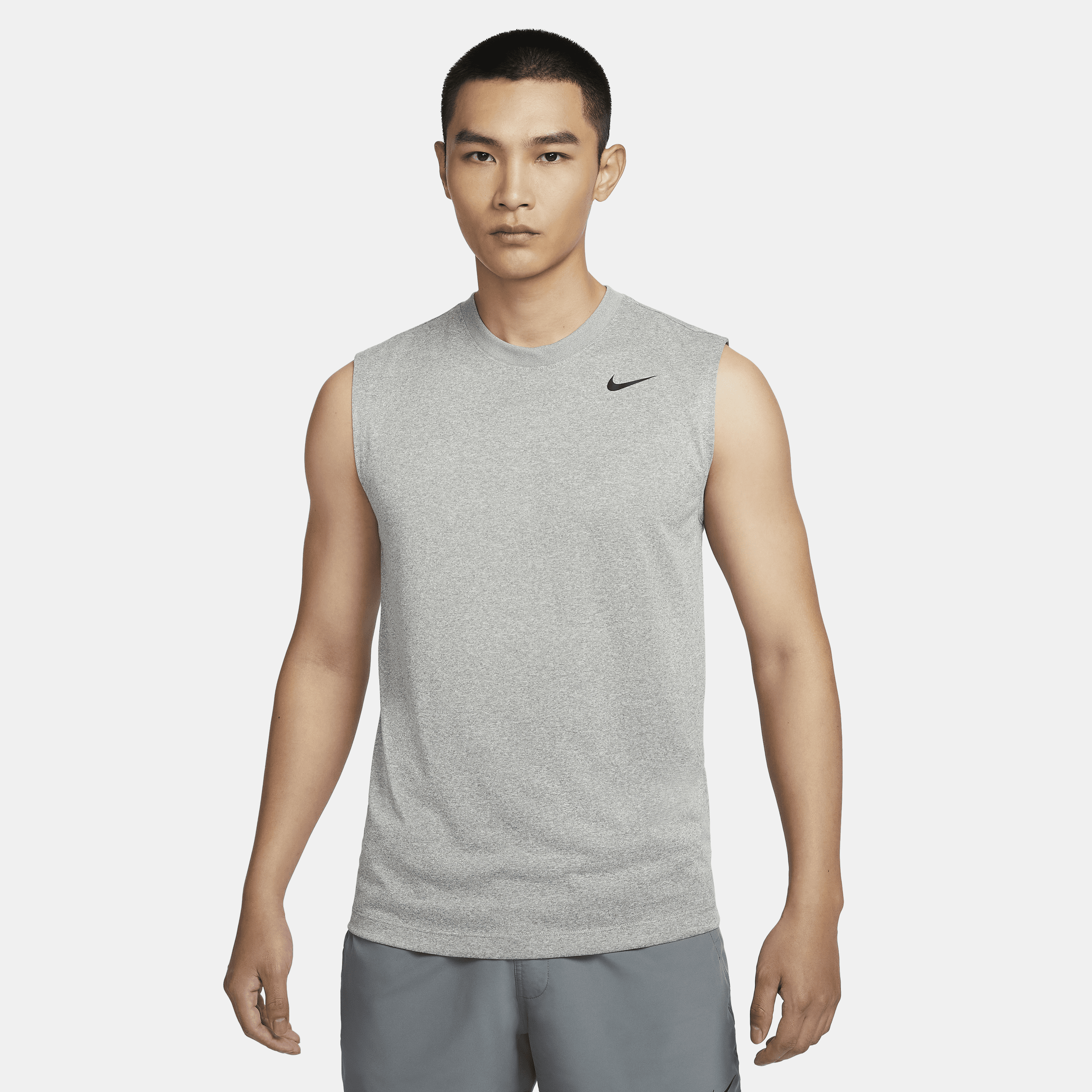【ナイキ(NIKE)公式ストア】ナイキ Dri-FIT レジェンド メンズ スリーブレス フィットネス Tシャツ DX0992-063 グレー 【ナイキ(NIKE)公式ストア】ナイキ Dri-FIT レジェンド メンズ スリーブレス フィットネス Tシャツ DX0992-063 グレー