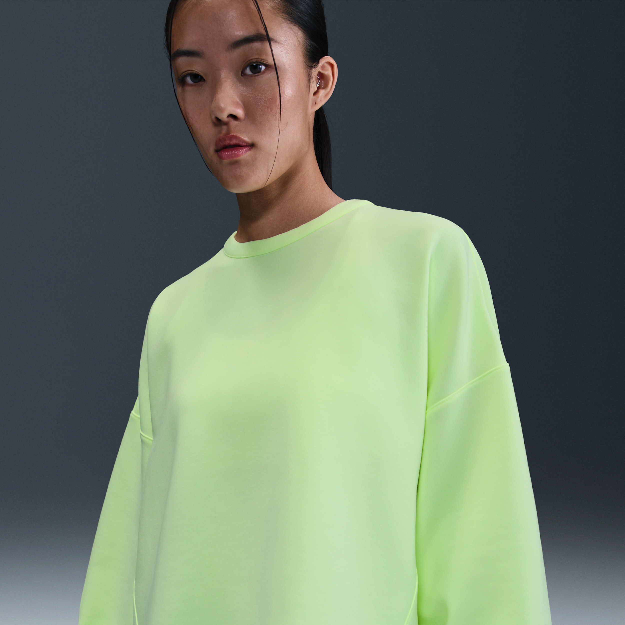 【ナイキ(NIKE)公式ストア】ナイキ 24.7 ImpossiblySoft ウィメンズ Dri-FIT オーバーサイズド クルーネック トップ HQ8194-701 イエロー 【ナイキ(NIKE)公式ストア】ナイキ 24.7 ImpossiblySoft ウィメンズ Dri-FIT オーバーサイズド クルーネック トップ HQ8194-701 イエロー