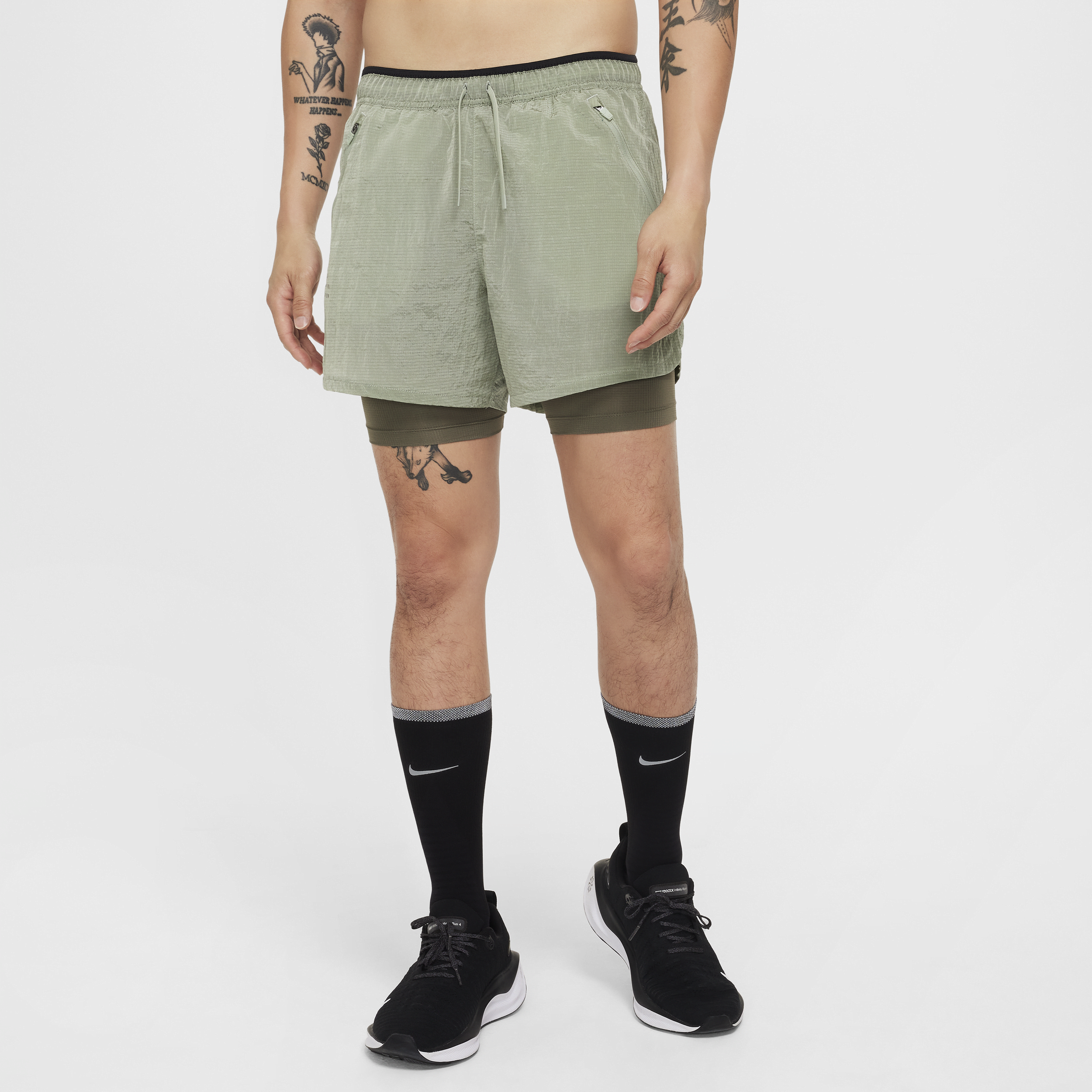 【ナイキ(NIKE)公式ストア】ナイキ ストライド ランニング ディビジョン メンズ 13cm Dri-FIT 撥水 2イン1 ランニングショートパンツ FZ1136-370 グリーン 【ナイキ(NIKE)公式ストア】ナイキ ストライド ランニング ディビジョン メンズ 13cm Dri-FIT 撥水 2イン1 ランニングショートパンツ FZ1136-370 グリーン