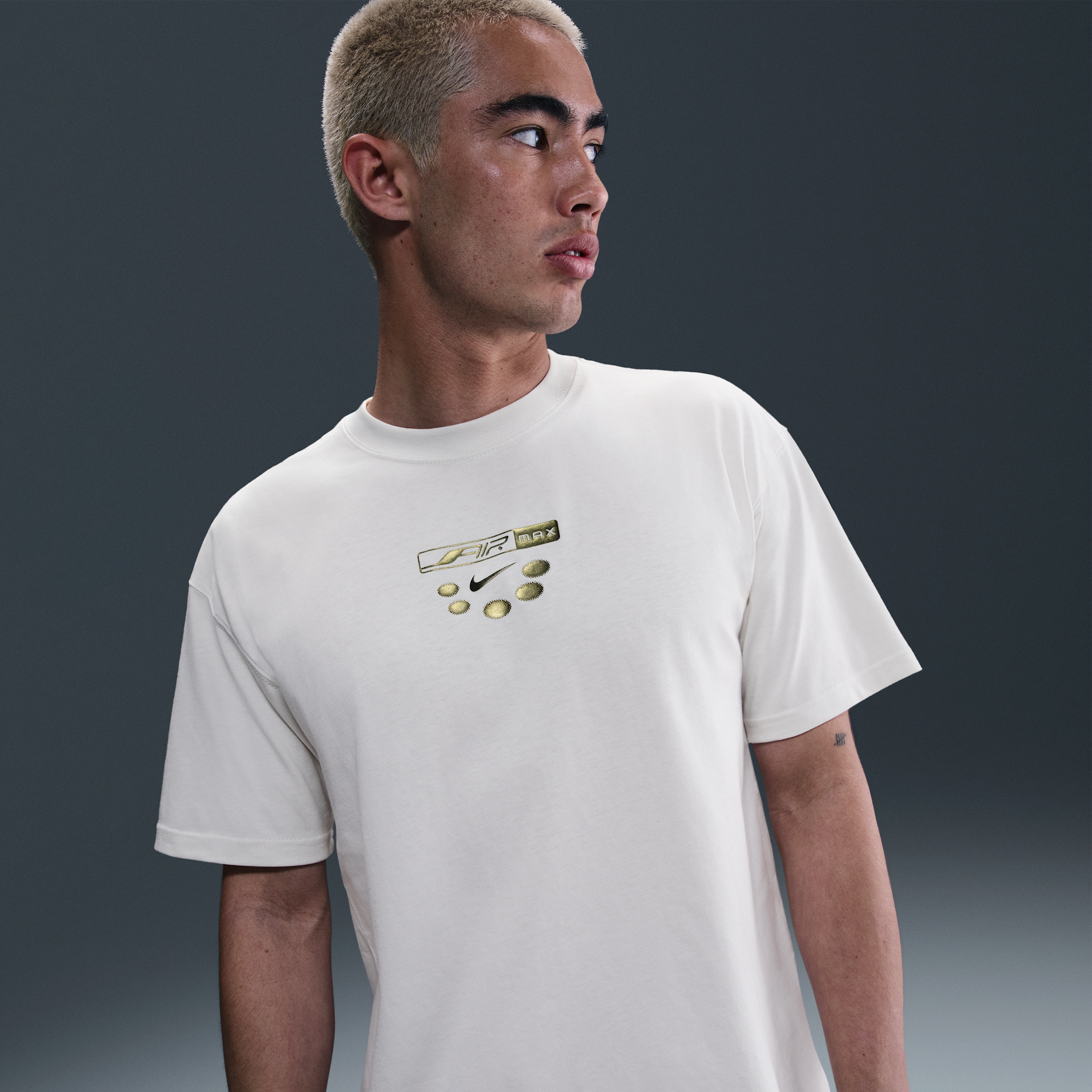 【ナイキ(NIKE)公式ストア】ナイキ スポーツウェア マックス90 Tシャツ HJ0600-030 グレー 【ナイキ(NIKE)公式ストア】ナイキ スポーツウェア マックス90 Tシャツ HJ0600-030 グレー