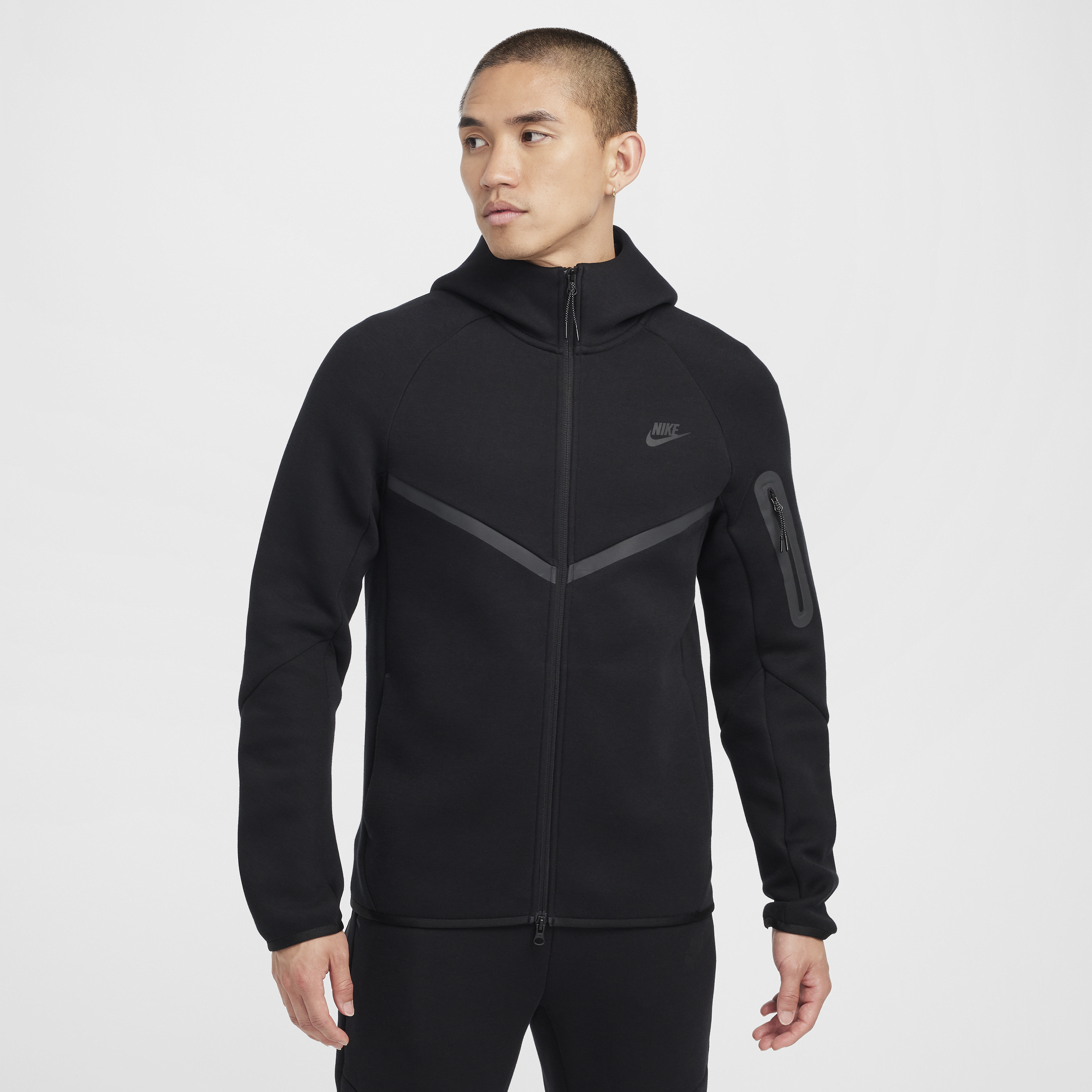 【ナイキ(NIKE)公式ストア】ナイキ テック メンズ フルジップ ウィンドランナー パーカー HV0950-010 ブラック 【ナイキ(NIKE)公式ストア】ナイキ テック メンズ フルジップ ウィンドランナー パーカー HV0950-010 ブラック