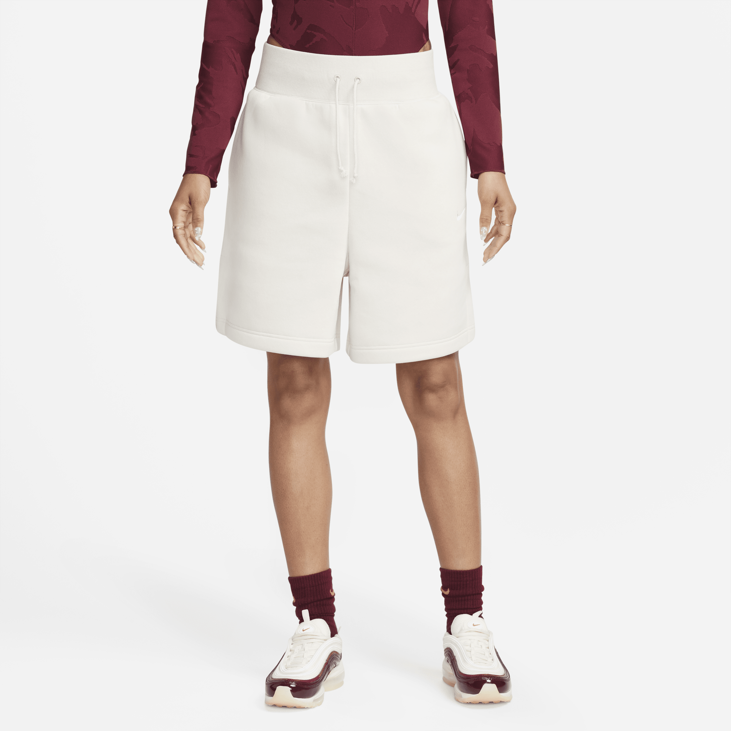 Nike Sportswear Phoenix Fleece Damesshorts met ruimvallende pasvorm en hoge taille - Bruin