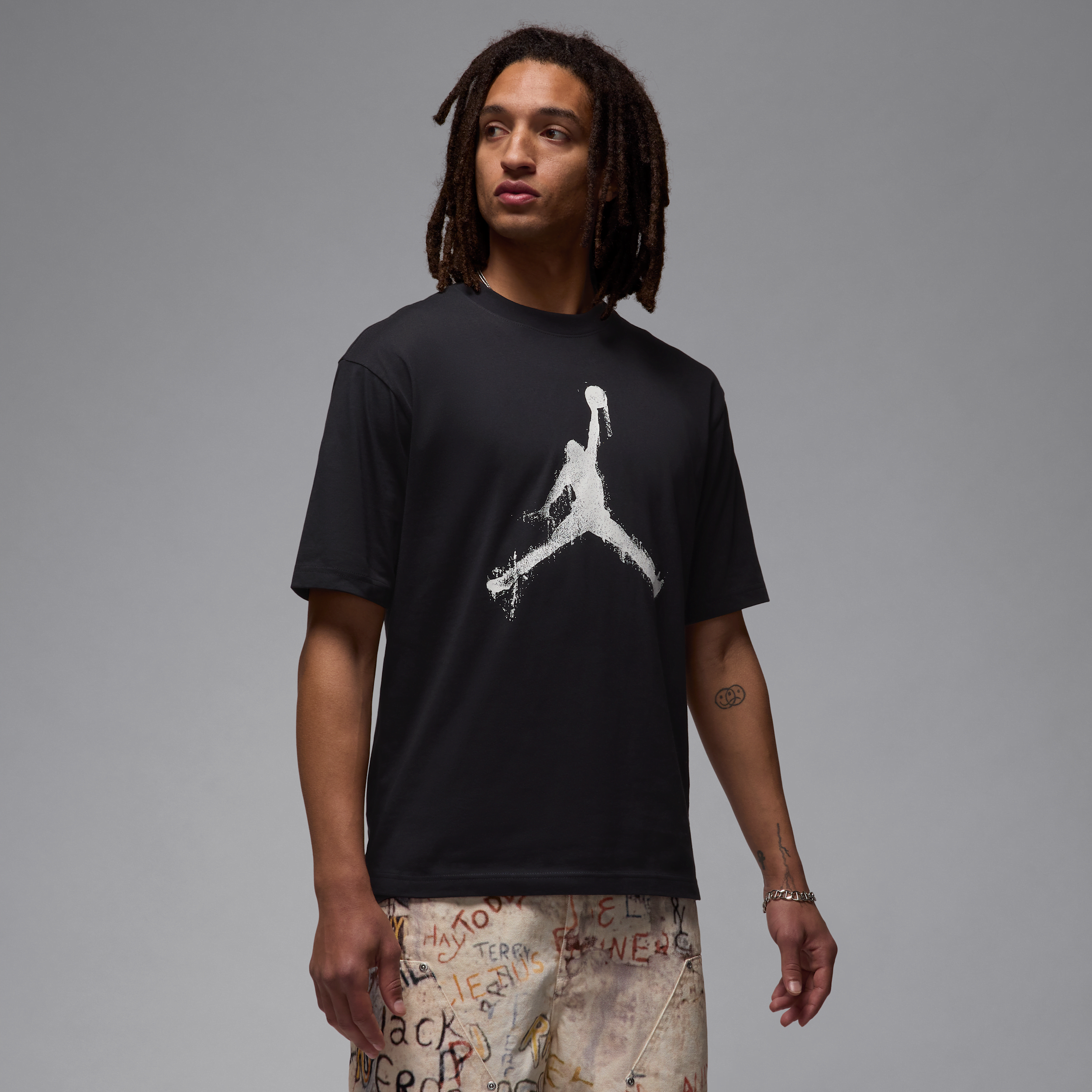 【ナイキ(NIKE)公式ストア】ジョーダン ブルックリン メンズ Tシャツ HQ8925-010 ブラック 【ナイキ(NIKE)公式ストア】ジョーダン ブルックリン メンズ Tシャツ HQ8925-010 ブラック