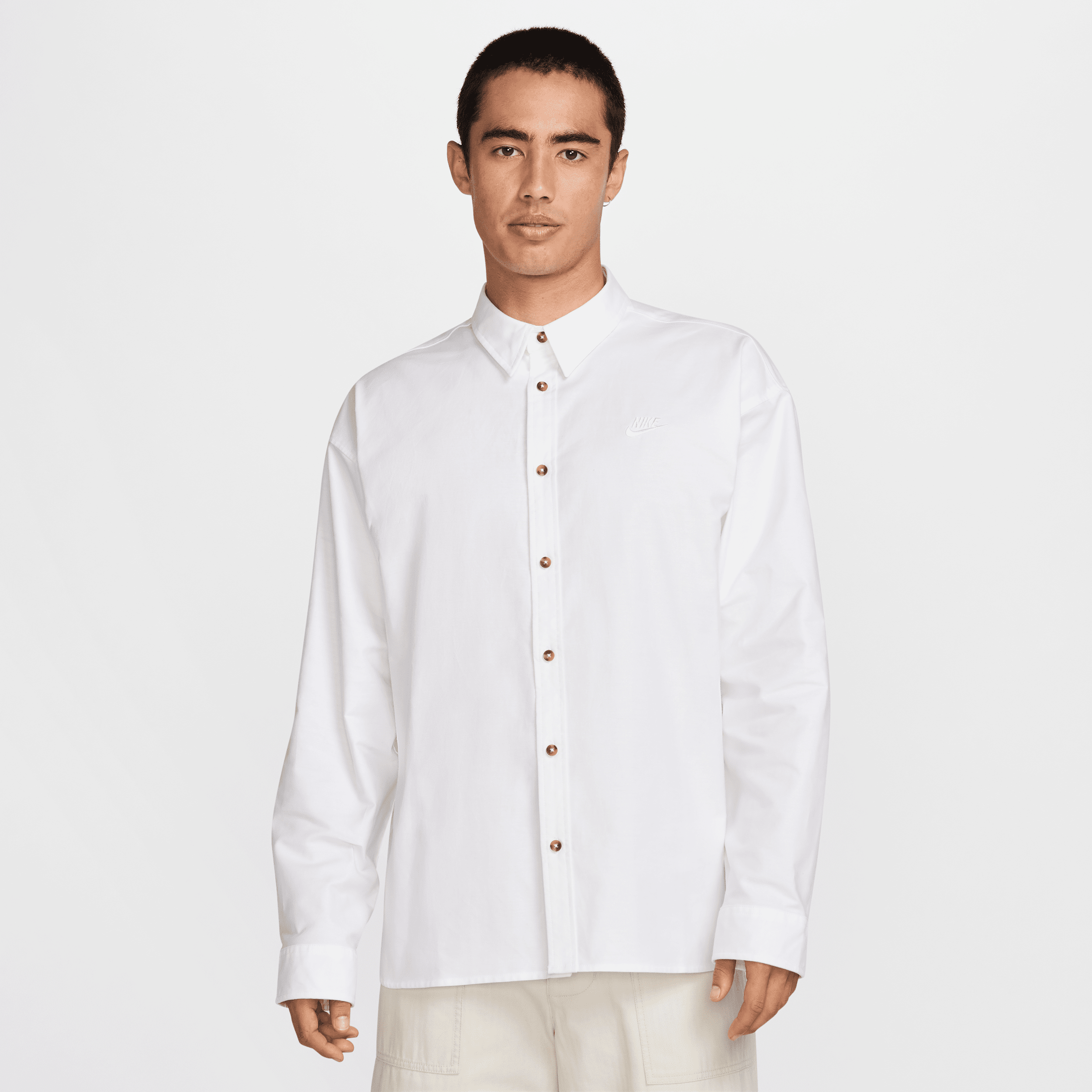 【ナイキ(NIKE)公式ストア】ナイキ クラブ メンズ オーバーサイズド ロングスリーブ オックスフォード シャツ HM9591-100 ホワイト 【ナイキ(NIKE)公式ストア】ナイキ クラブ メンズ オーバーサイズド ロングスリーブ オックスフォード シャツ HM9591-100 ホワイト